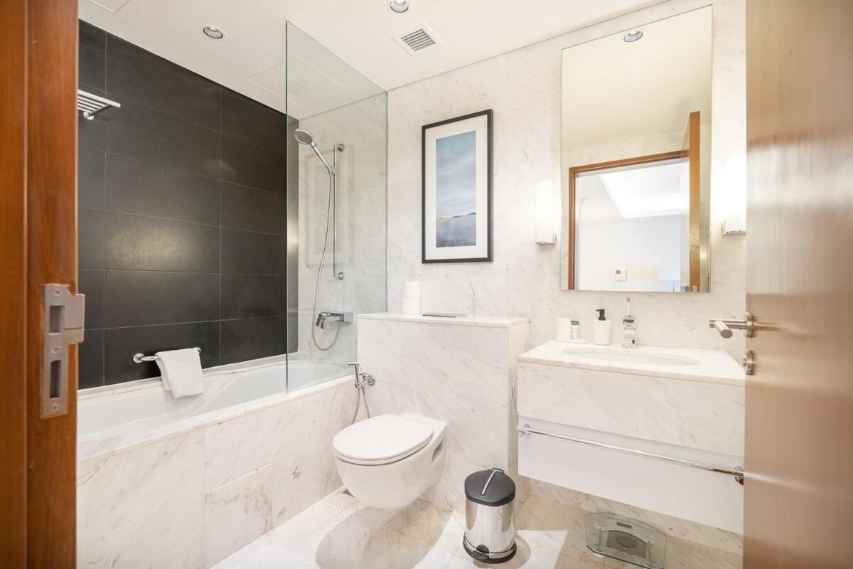 Apartment Elegant Studio Perfect For 2 At The Address Mall Dubai