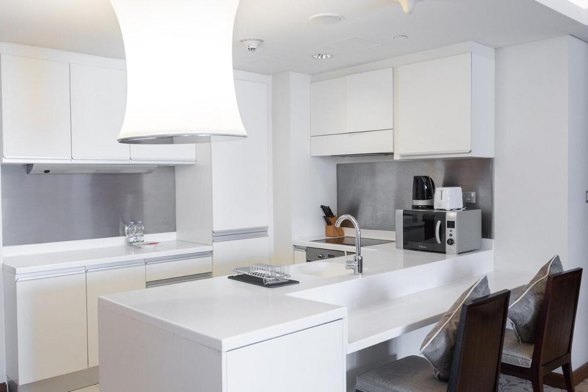 Apartment Elegant Studio Perfect For 2 At The Address Mall *
