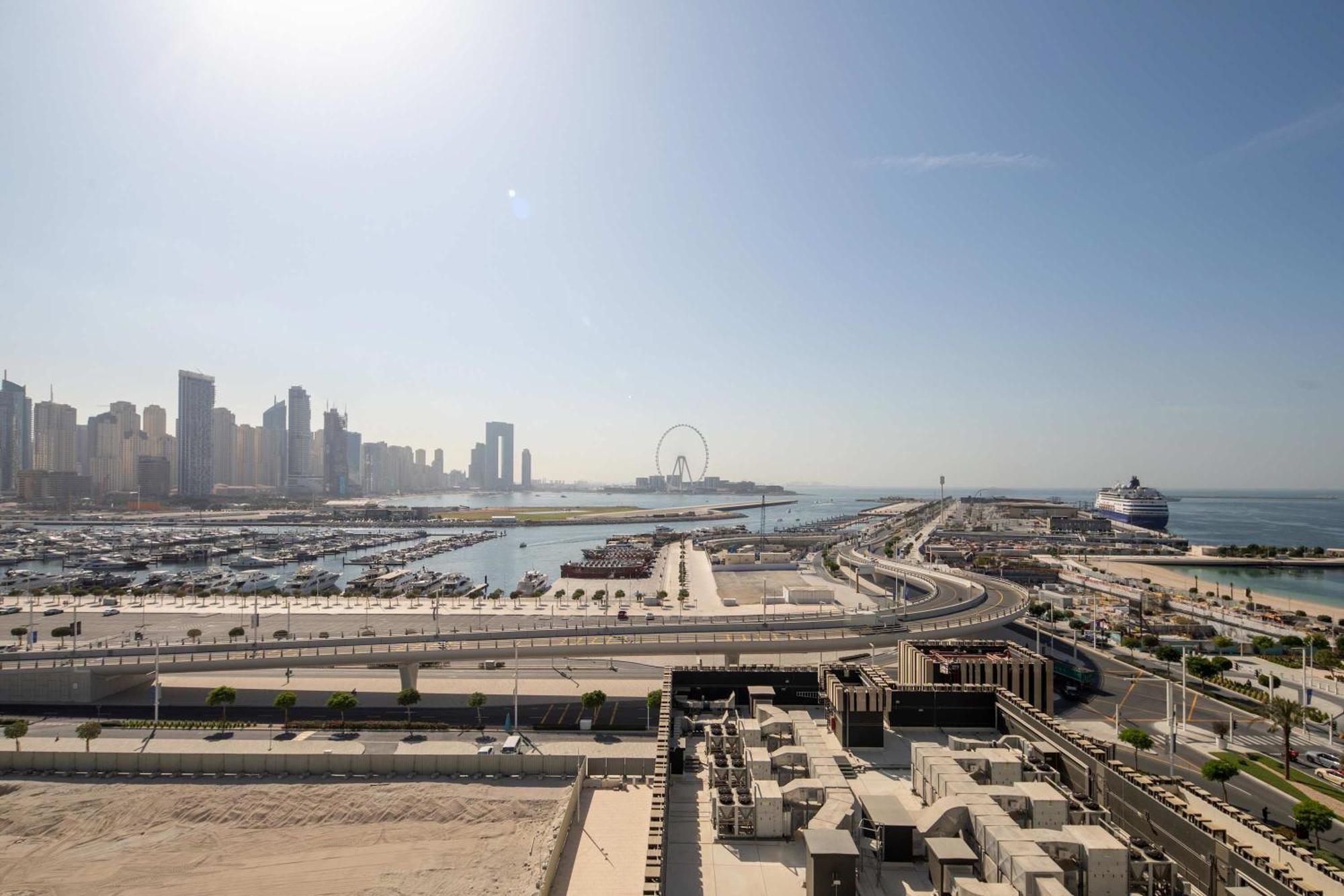 Appartement Frank Porter - Sunrise Tower *