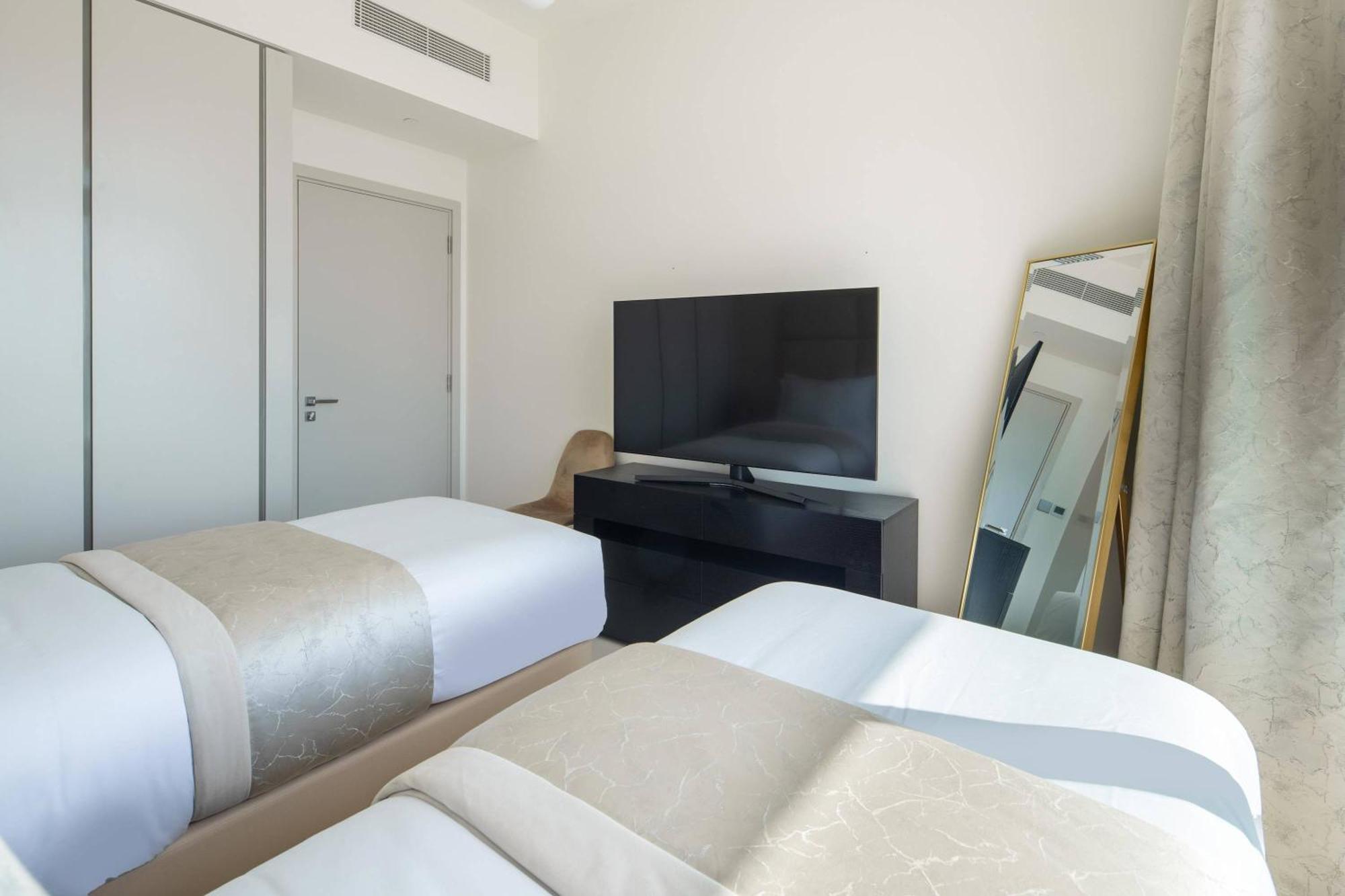 Appartement Frank Porter - Sunrise Tower *