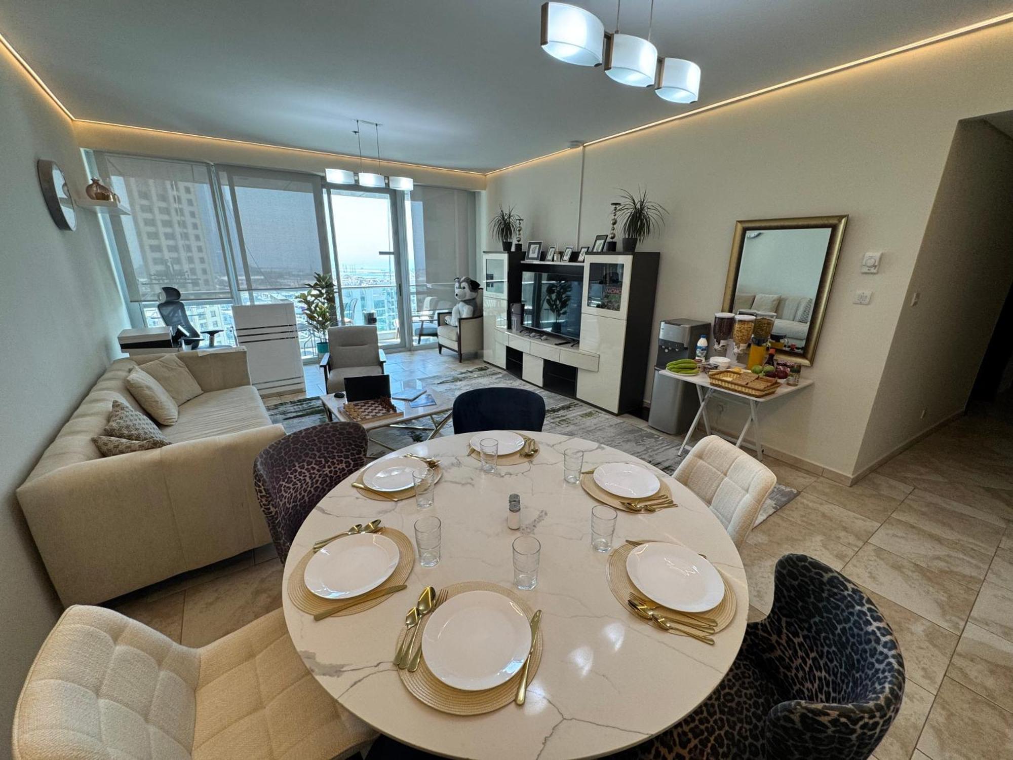 4 Friends Jbr, Sea View Hôtel capsule Dubaï