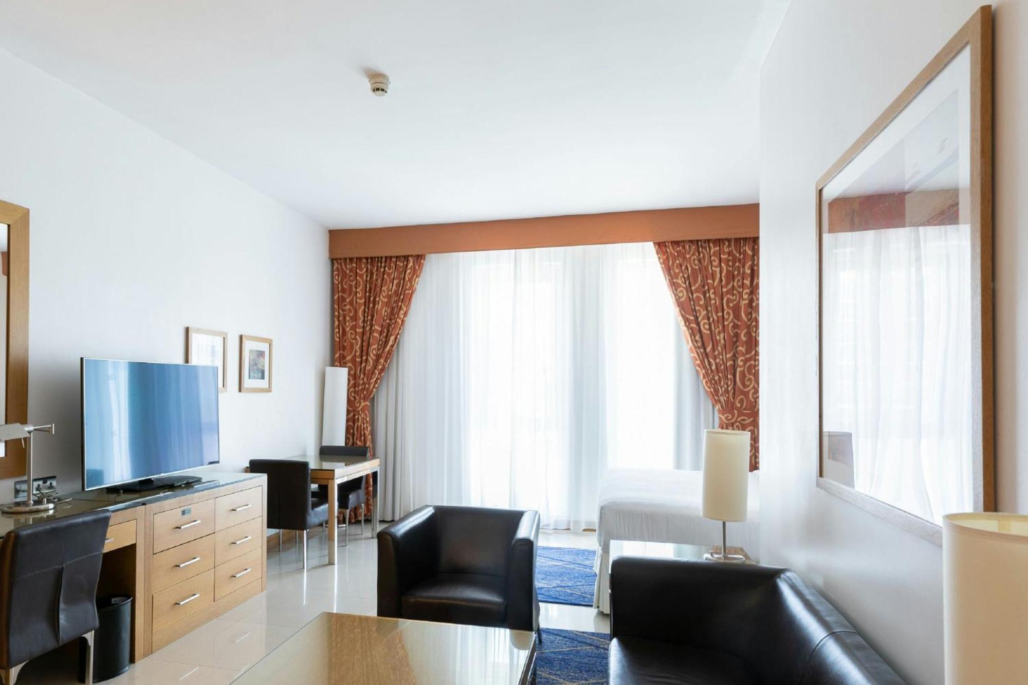 Four Points By Sheraton Bur Hotel Dubai