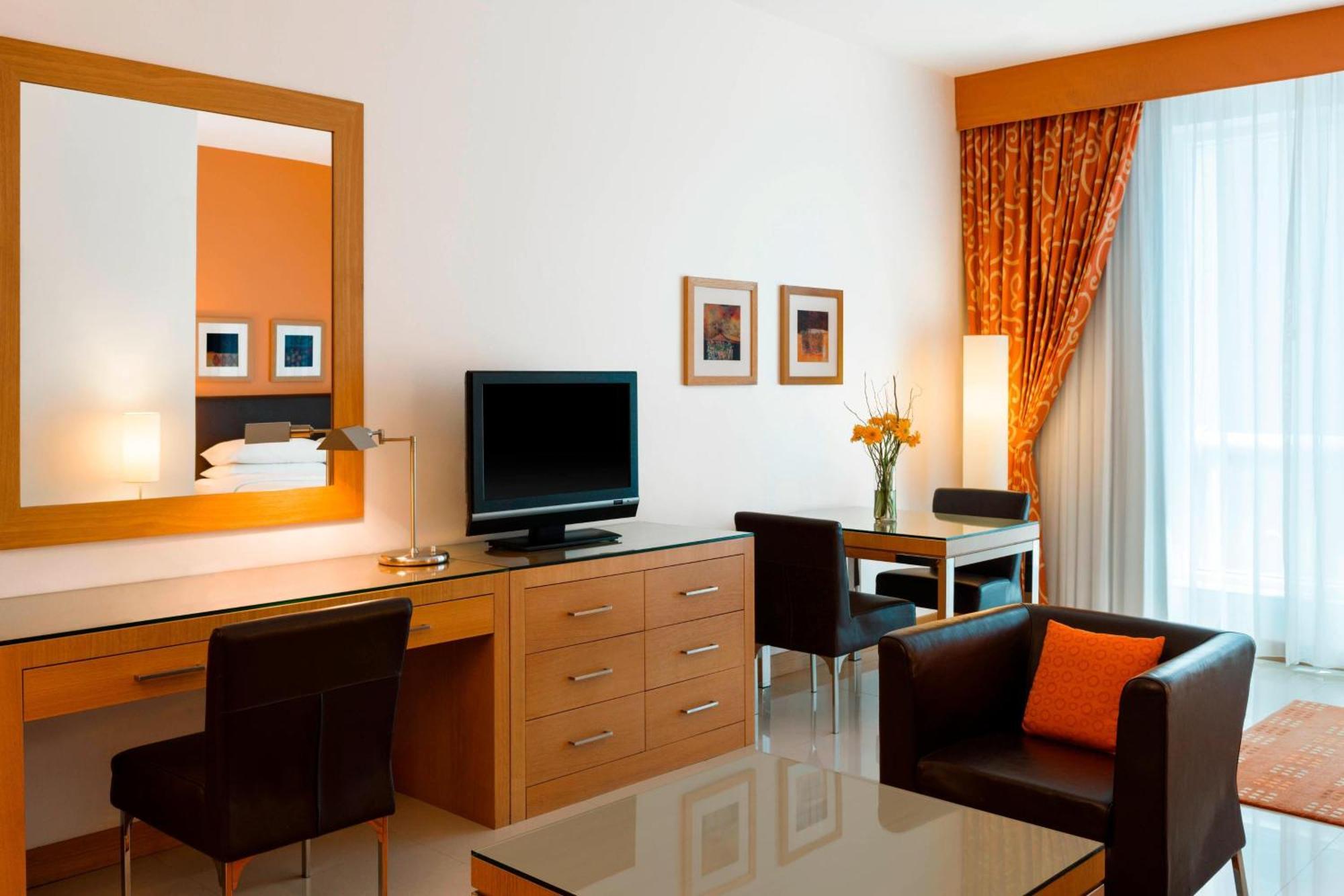 Four Points By Sheraton Bur 4*