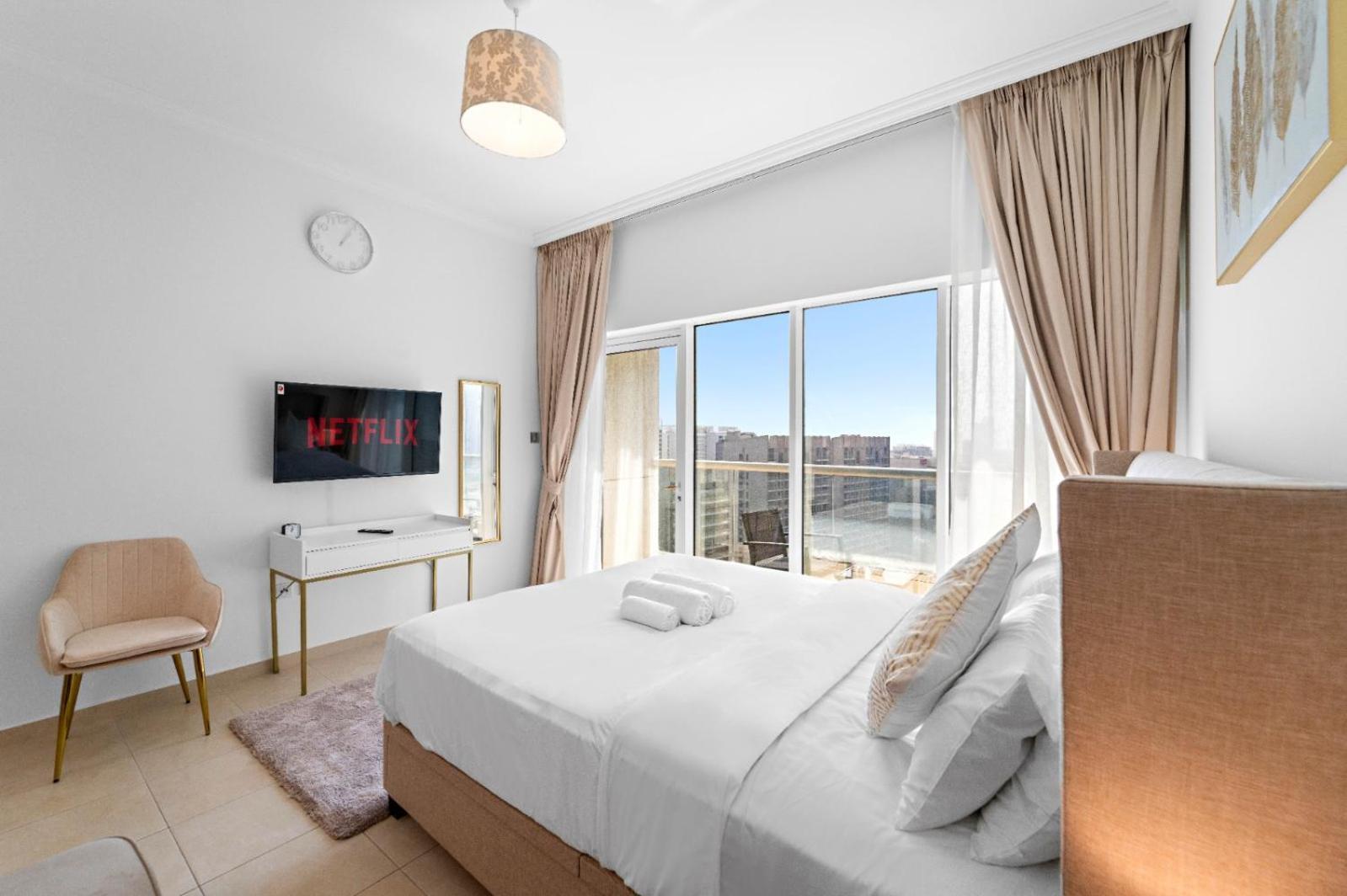 Charming Near Burj Khalifa With Gym & Pool Dubaï