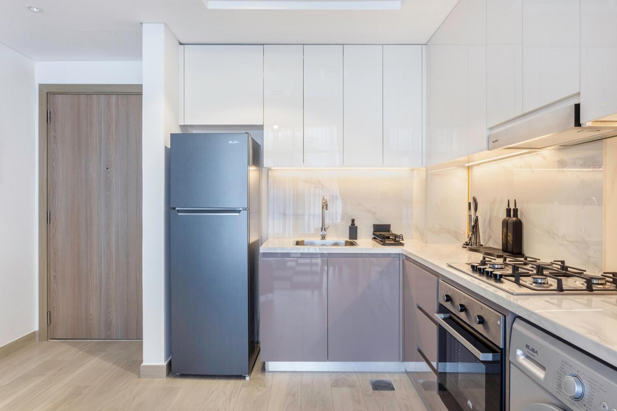 Appartement Luxurious Brand New 1br Huge Balcony Azizi 37 Dubaï