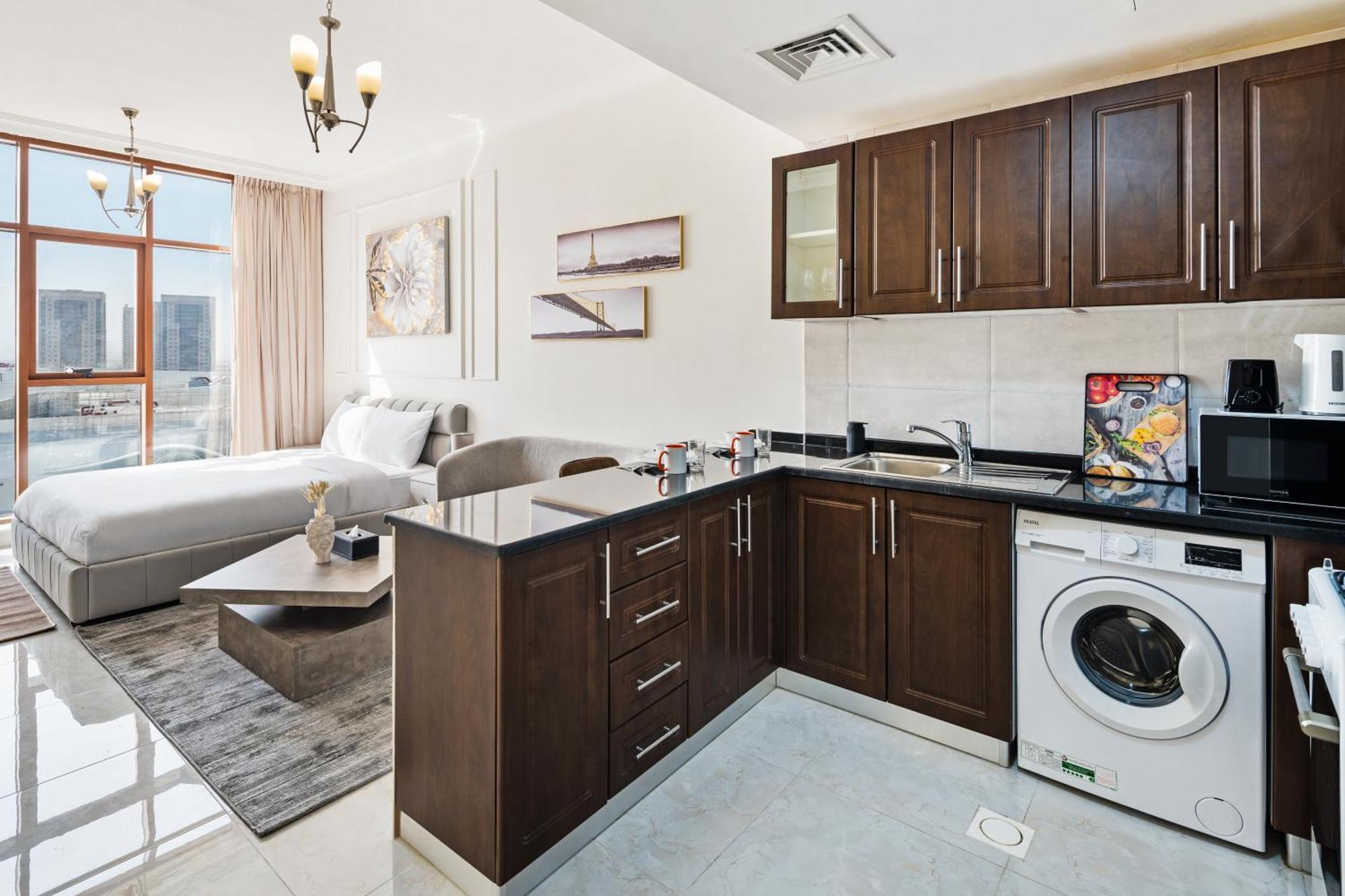 Designer In Prime Silicon Oasis Spot * Dubai