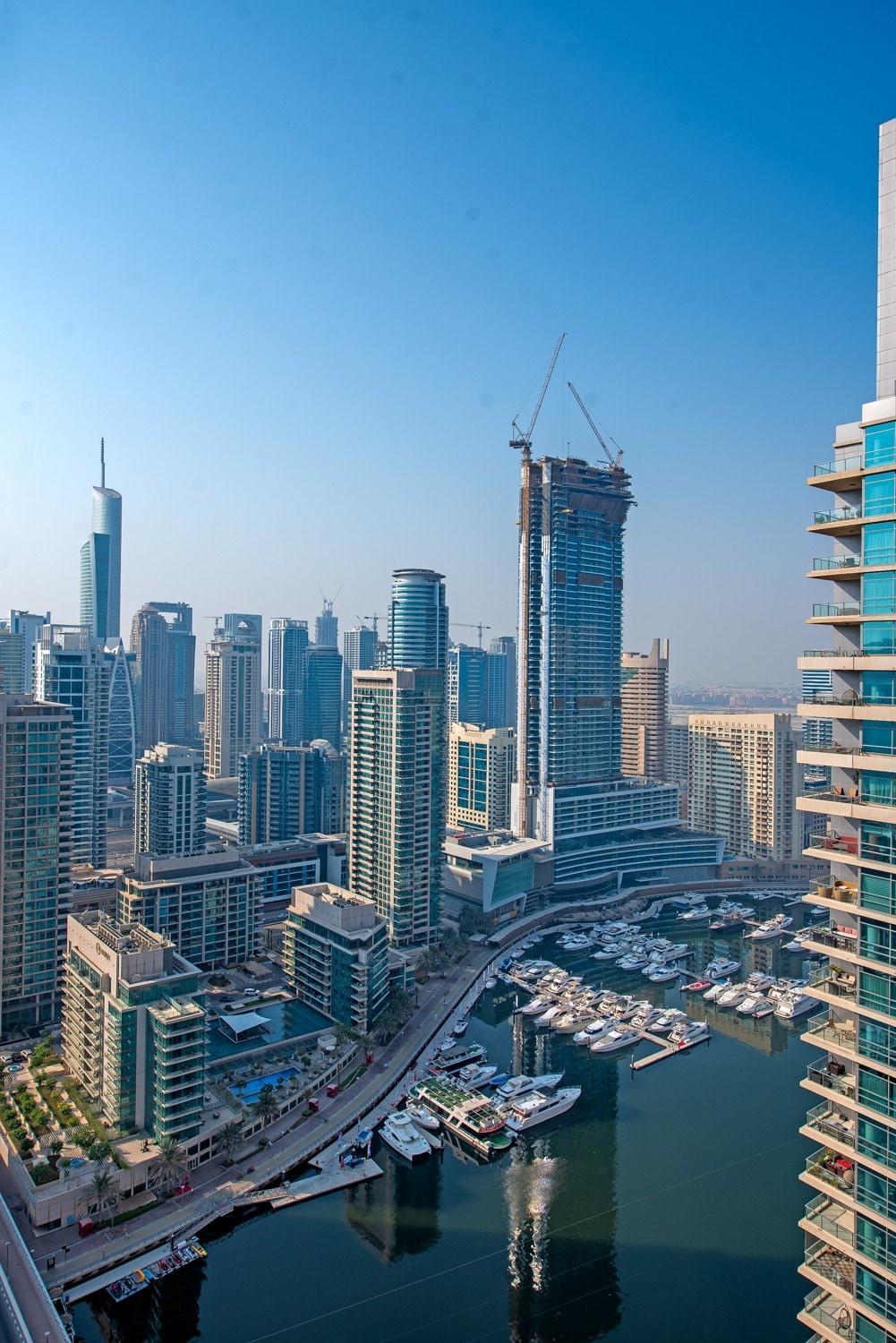 Amazing Cozy 1-bedroom Perfect For 4 In Marina Dubaï
