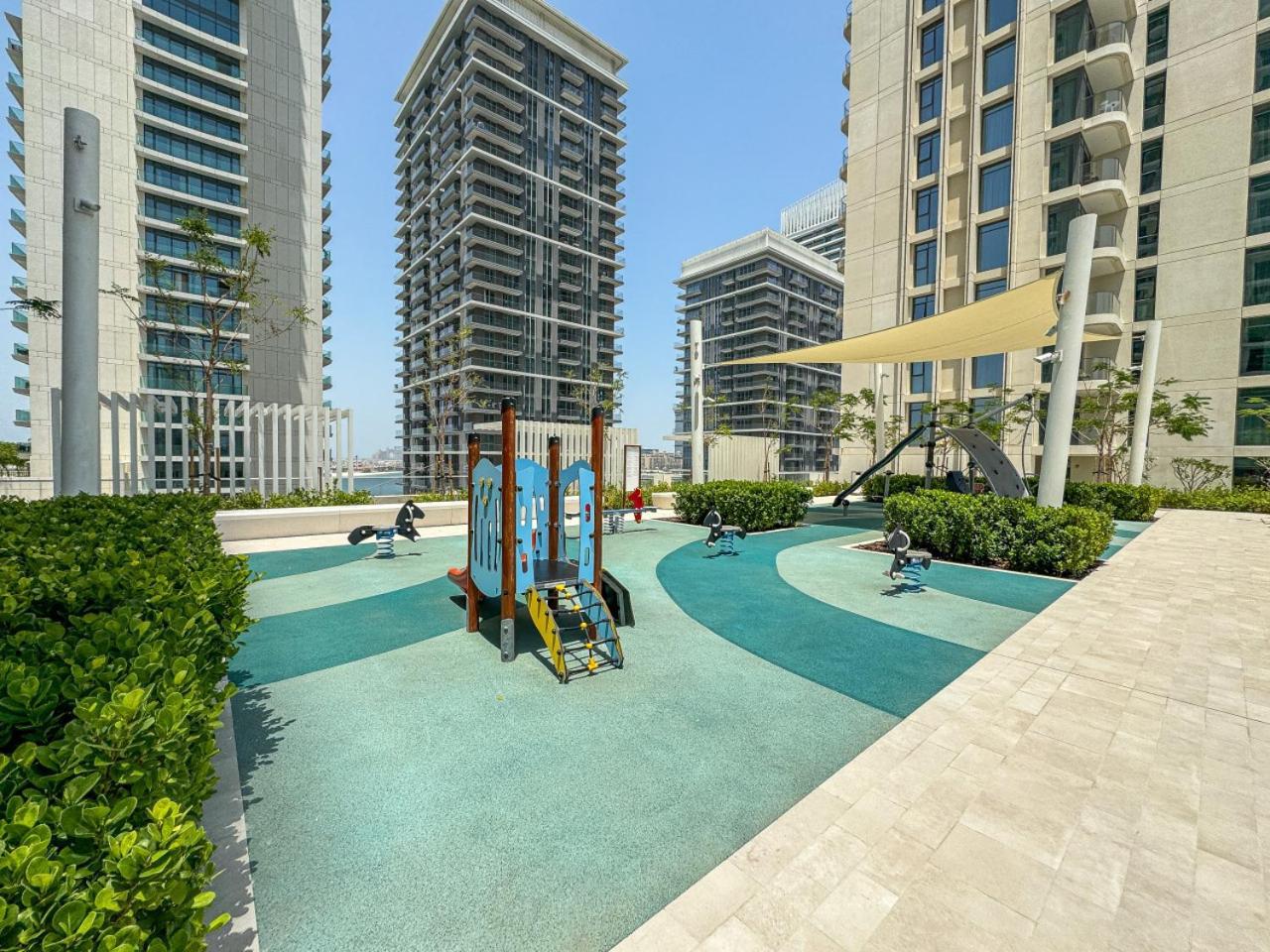 Apartamento Sleek 1-bedroom Beachfront Escape In Marina Vista Dubái