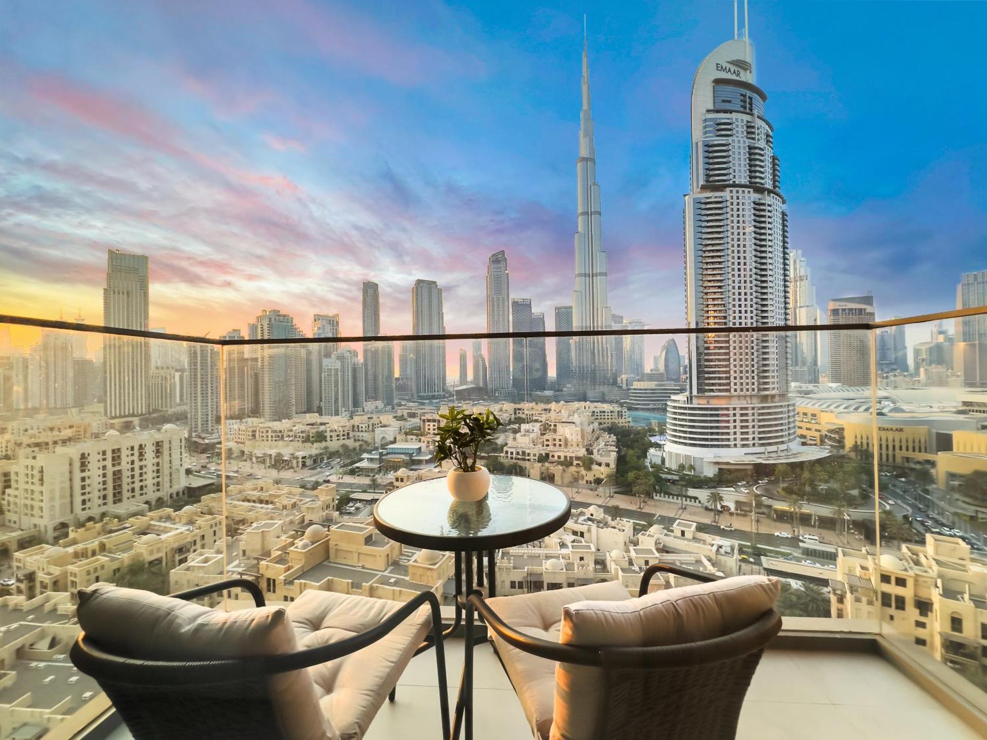 Apartemen View In And Burj Khalifa View - 2 Bedroom - 3 Beds *