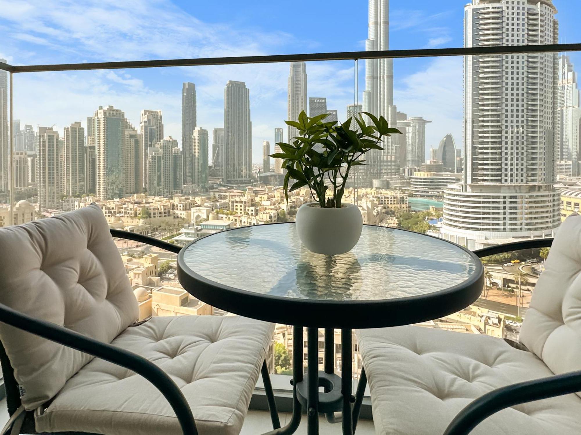 View In And Burj Khalifa View - 2 Bedroom - 3 Beds * Dubai