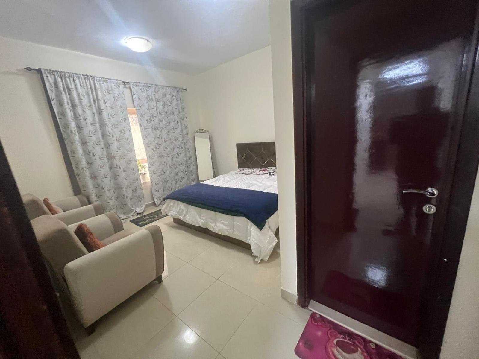 Shj Dxb Sunny Border Maison d'hôtes Dubaï