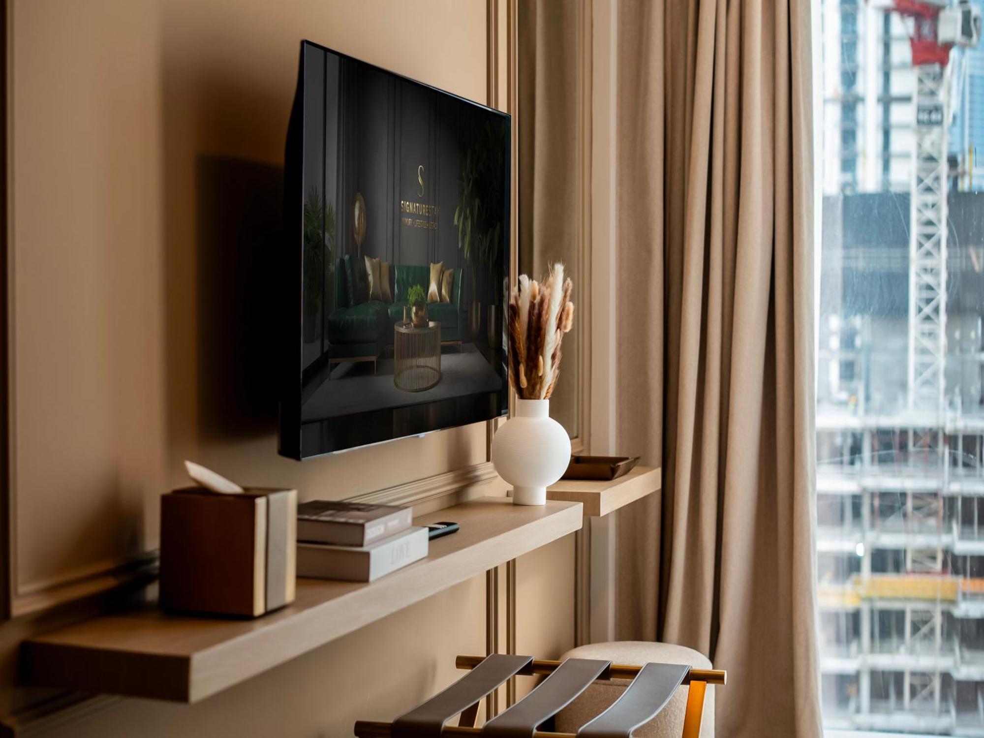 Lägenhet Luxury 1-bedroom In Downtown I Walk To Mall And Fountains Dubai