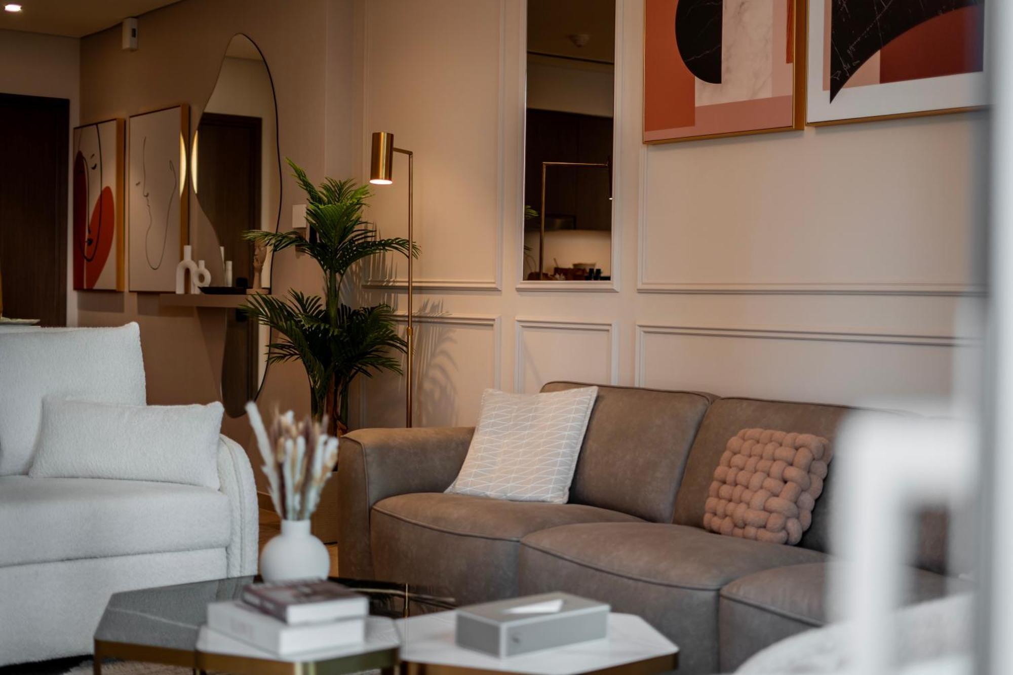 Lägenhet Luxury 1-bedroom In Downtown I Walk To Mall And Fountains Dubai