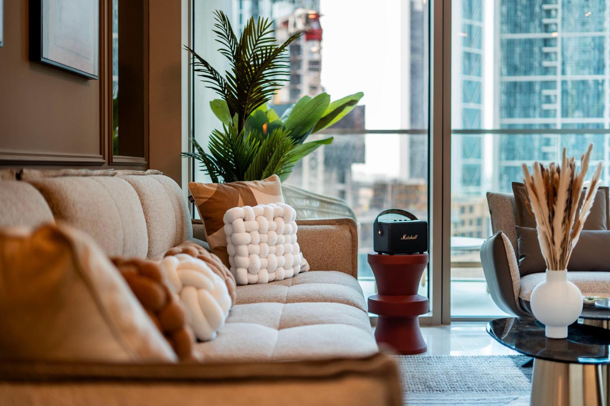 Apartamento Modern 1-bedroom In Downtown Near Mall & Burj Khalifa Dubái
