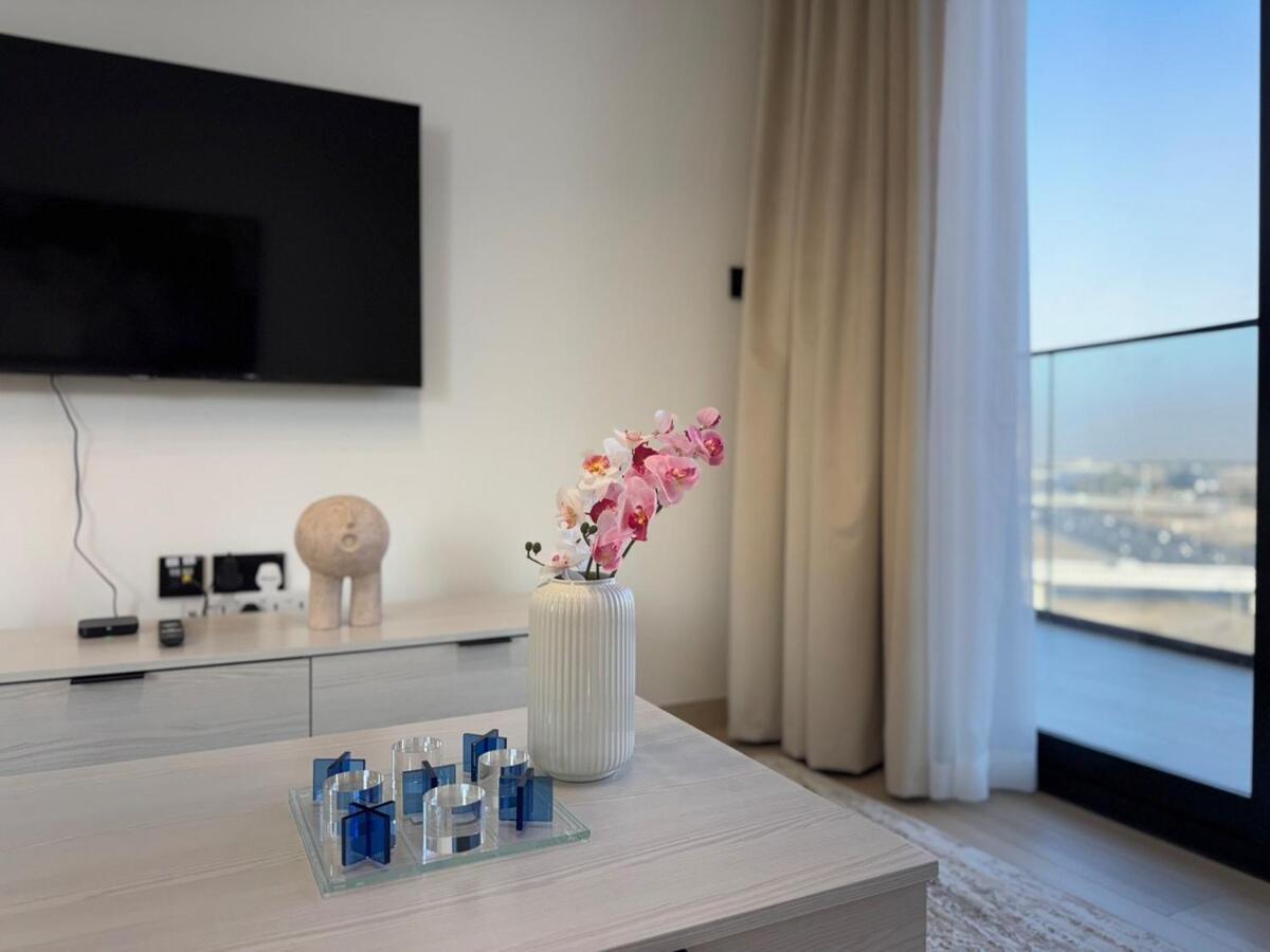 Appartement Ashri Hh Spacious In Jvc, Binghatti Luna