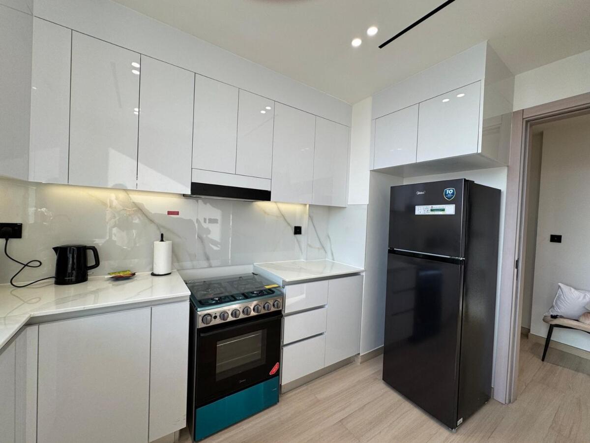 Ashri Hh Spacious In Jvc, Binghatti Luna * Dubaï