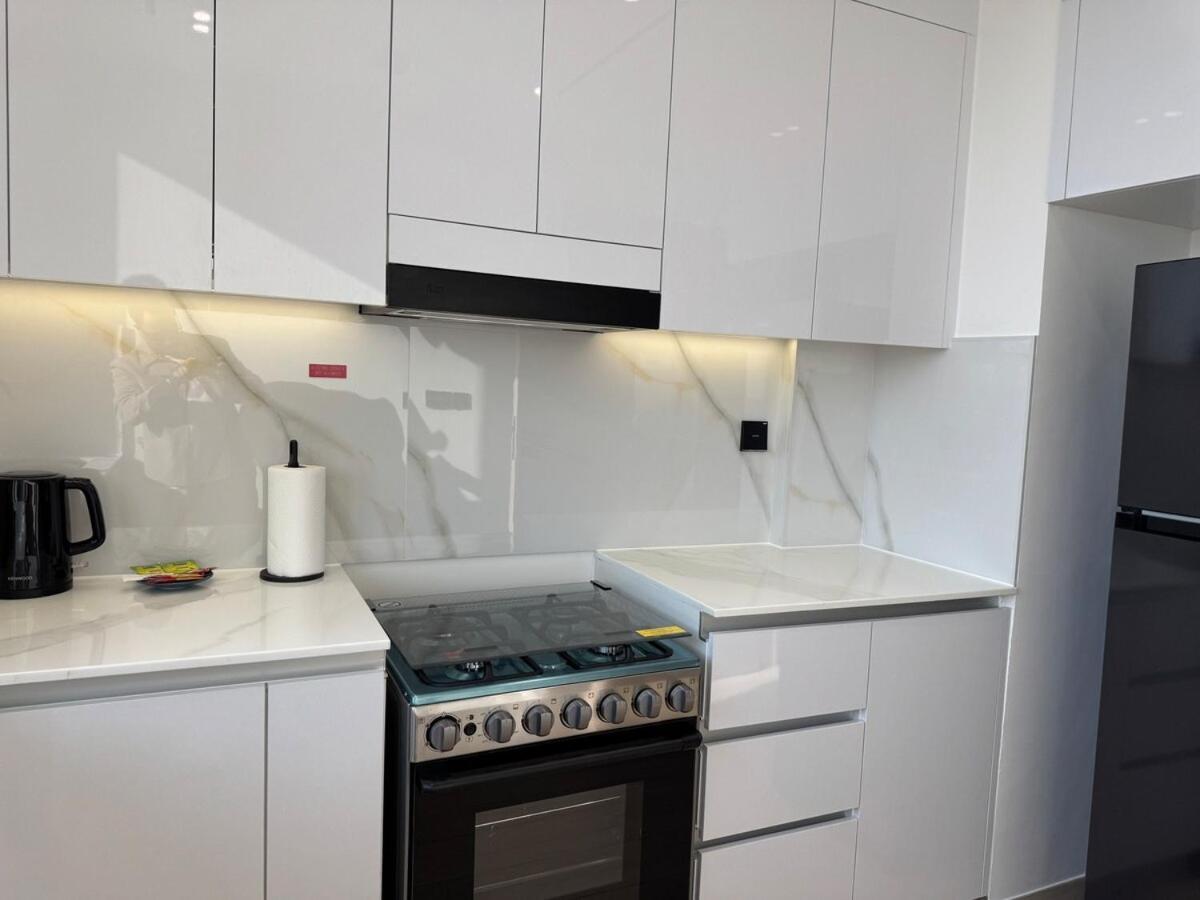 Appartement Ashri Hh Spacious In Jvc, Binghatti Luna