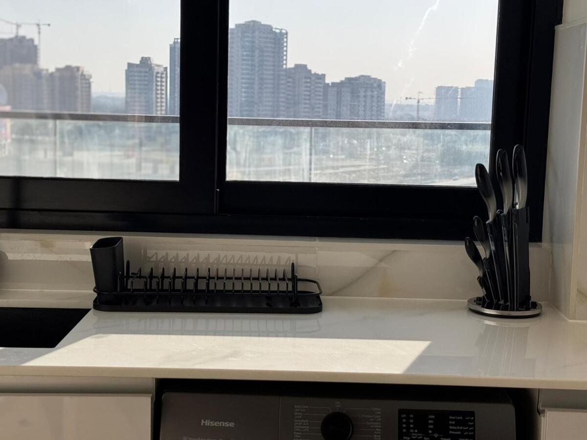 Ashri Hh Spacious In Jvc, Binghatti Luna Appartement