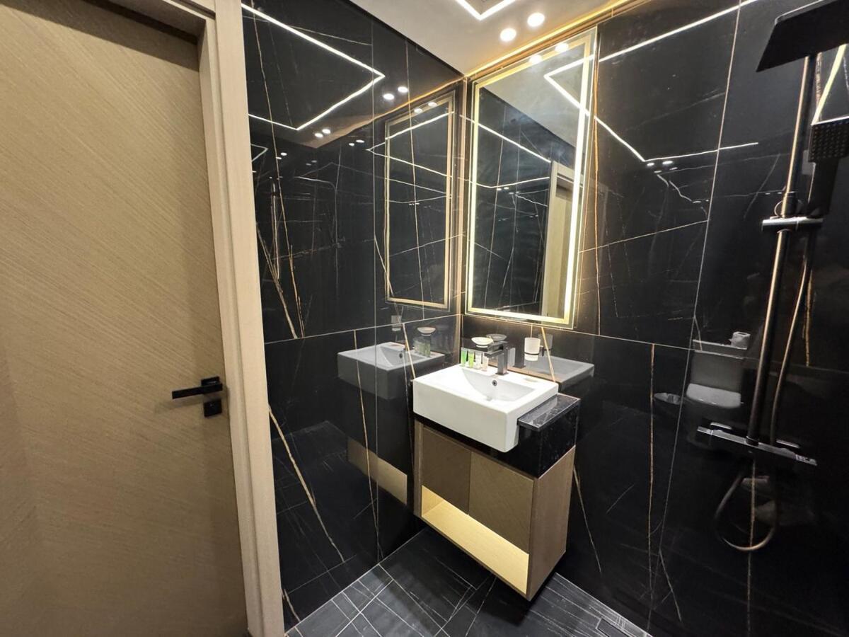 Appartement Ashri Hh Spacious In Jvc, Binghatti Luna