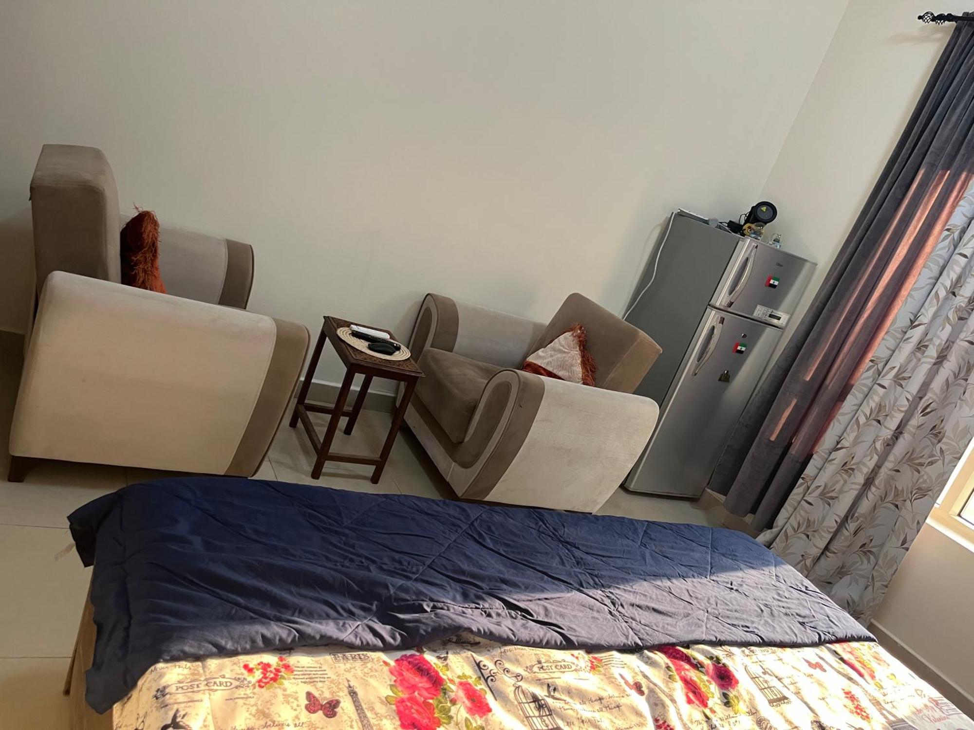 Shj Dxb Sunny Border Maison d'hôtes *