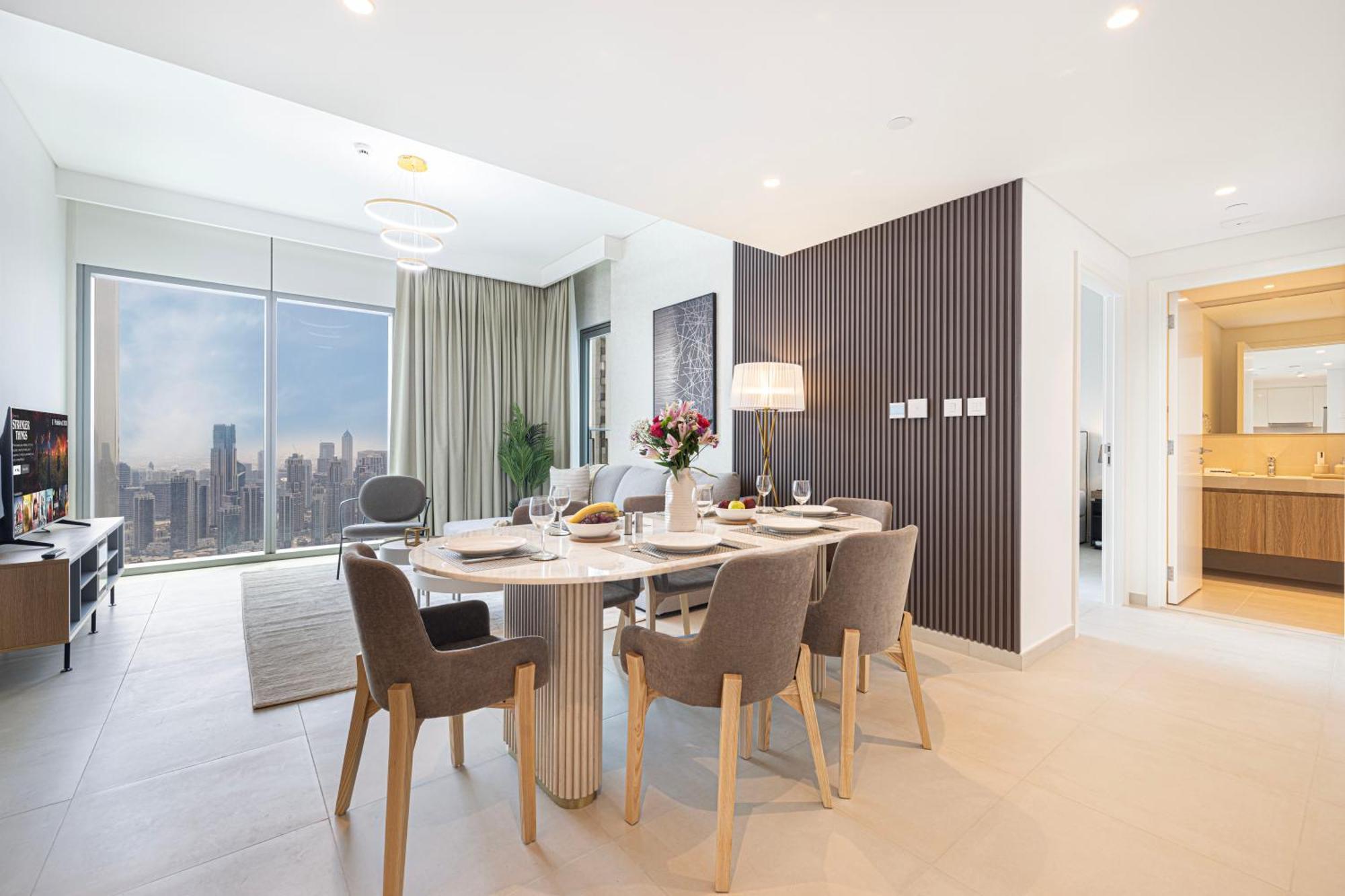 Lejlighed Premium 2 Bedroom High-floor Offering Spectacular Burj Khalifa & Fountain Views, Steps Away From Mall - Downtown By Stayfinity - Max 8 Guests Dubai