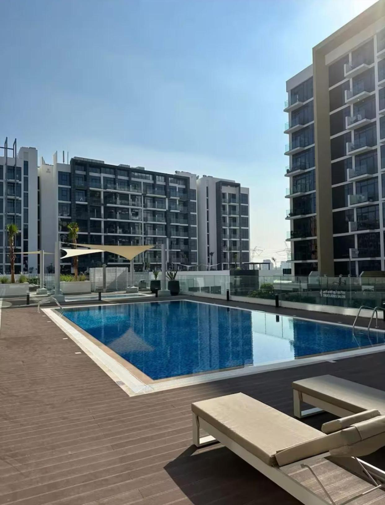 Galaxy In Azizi Riviera Luxury Apartamento *