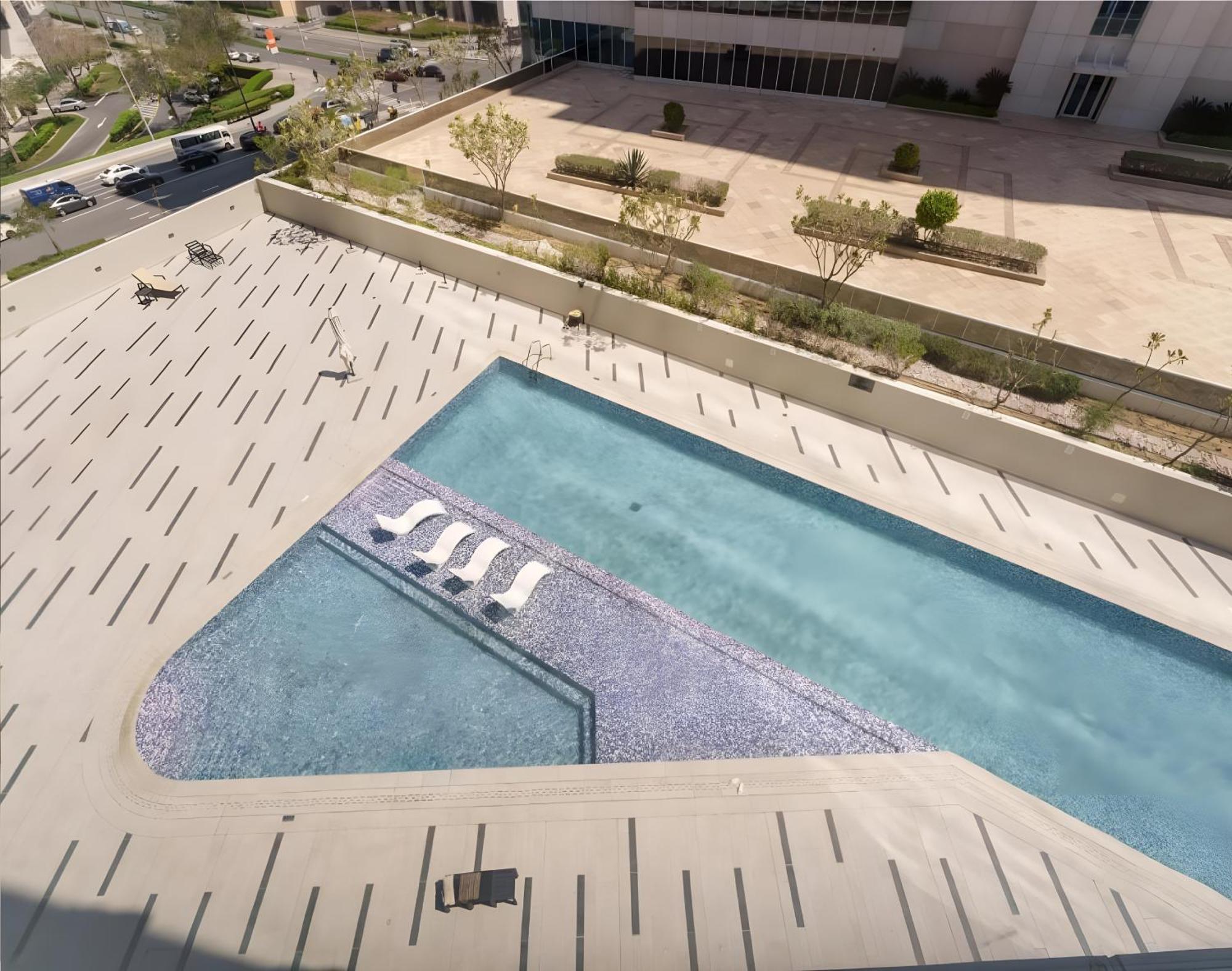 Marquise Square Tower Luxury App's Hotell