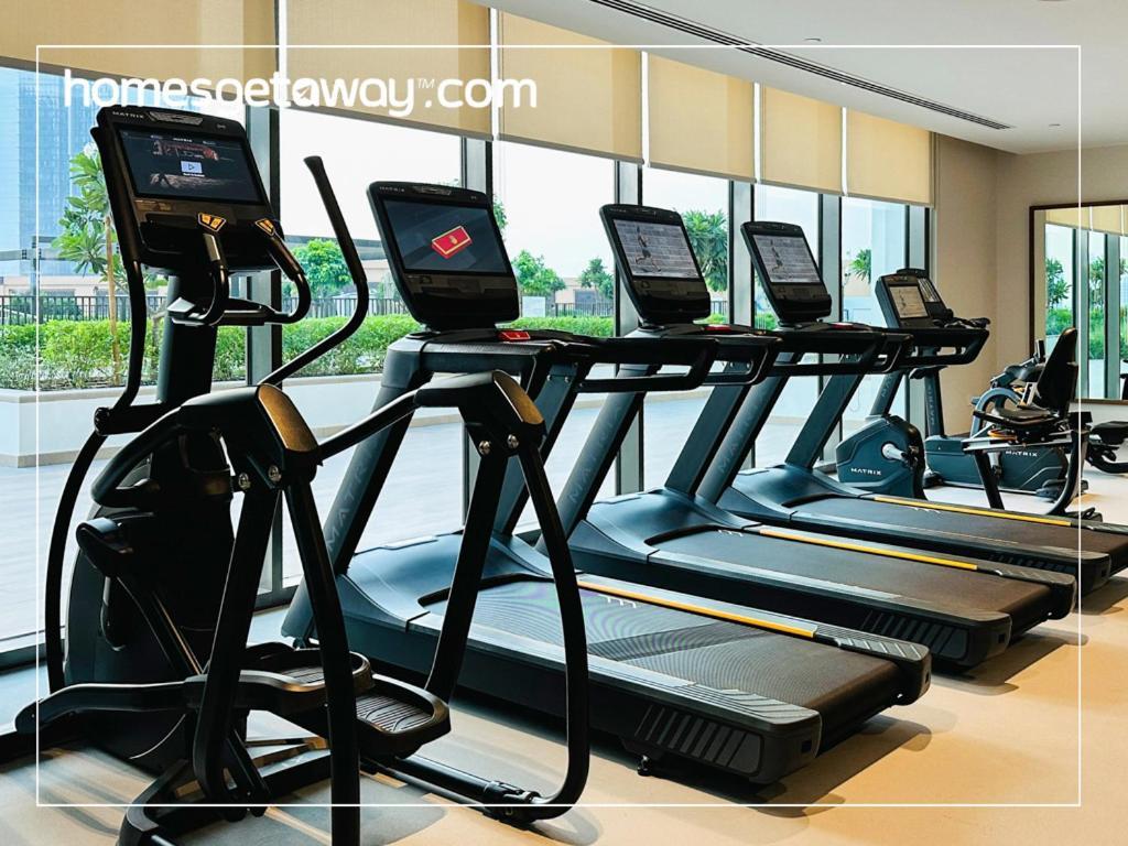 Homesgetaway - Luxury 2br In Burj Crown Apartment Dubai