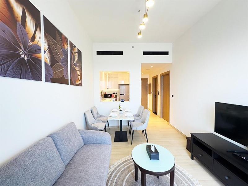 Luxurious New 1 Bedroom In A New Building With Great Views Apartamento *