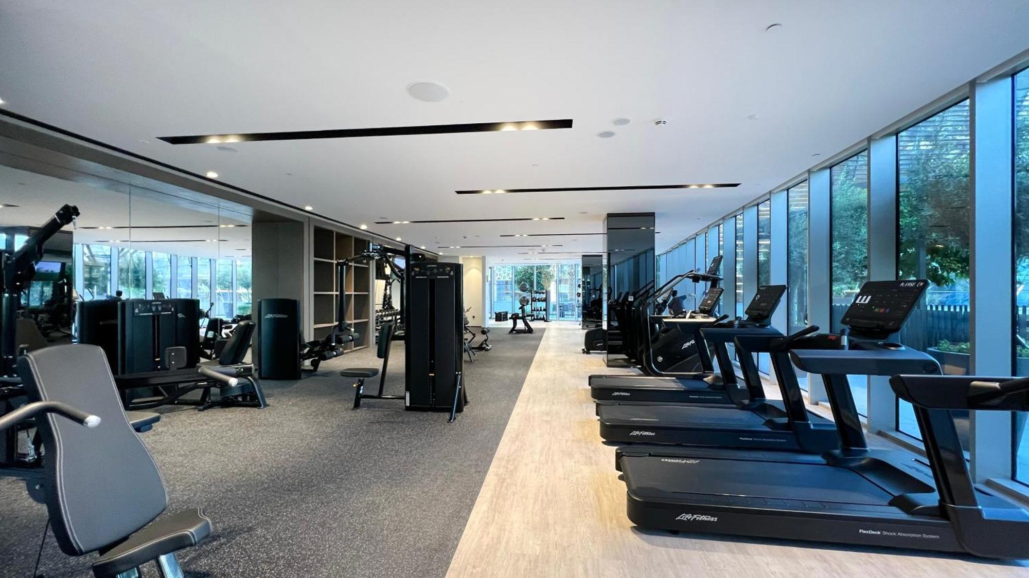Grande 1 Bedroom With Amazing Pool, Gym And Location * Dubái