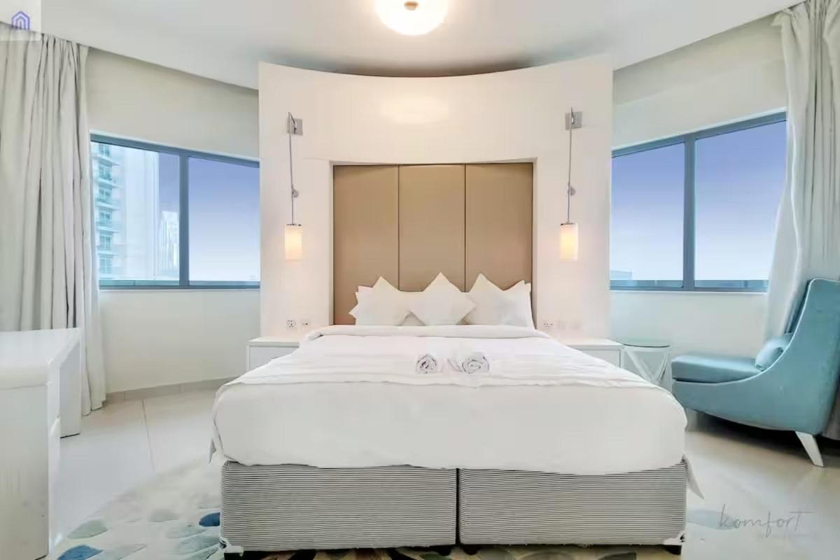 Luxury Downtown Next To Mall Of *