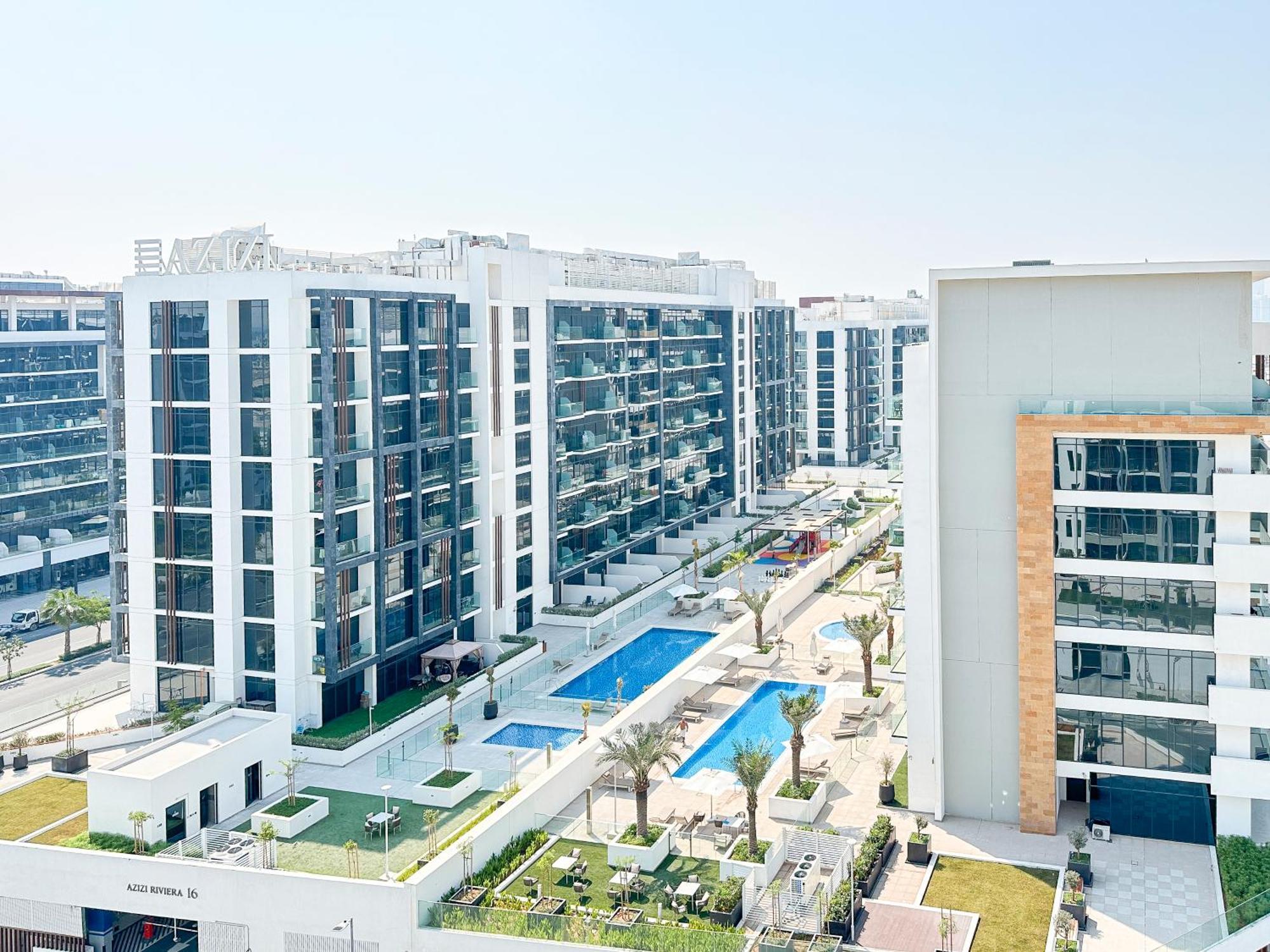 Stylish 3br With Burj Khalifa & Pool Views Appartement Dubaï