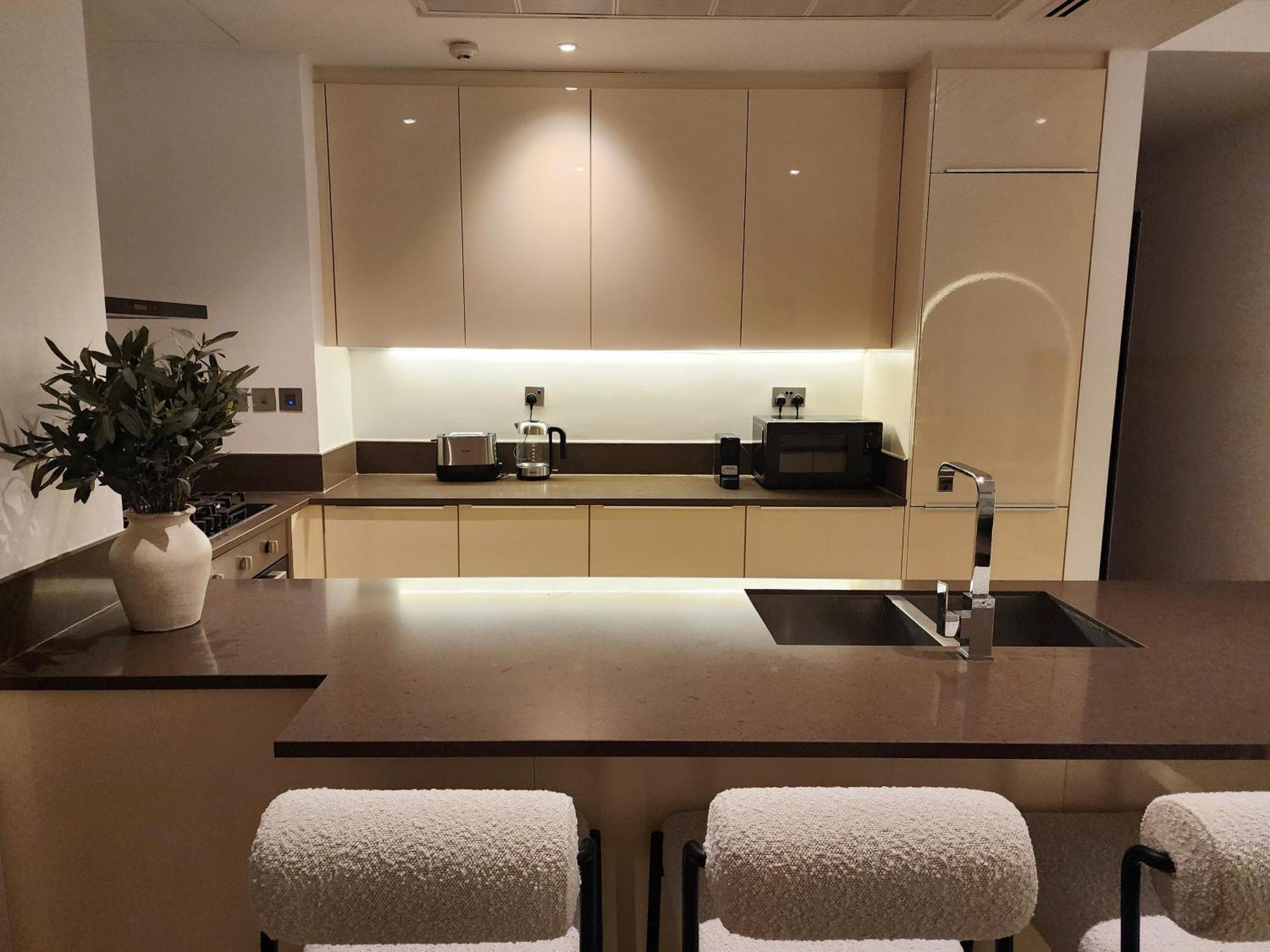 Apartment Luxe 2br Marina Gate - Spectacular Pools With Marina Views - Marina Boutique Living *