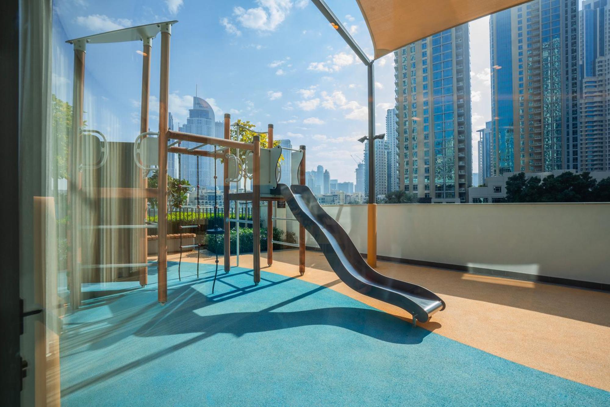 Modern 1-bedroom In Downtown Near Mall & Burj Khalifa Dubái