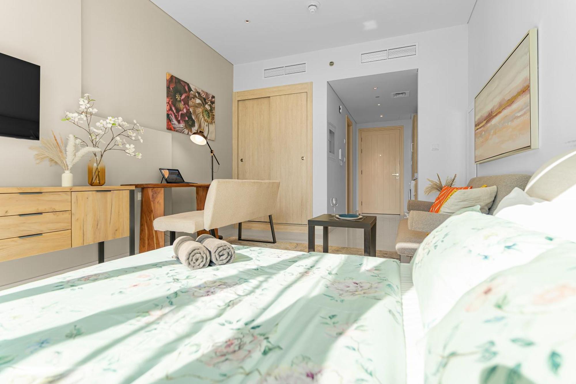 Apartamento Cozy Sea & Marina View With Rooftop Pool & Private In Palm Jumeirah, Steps To Nakheel Mall *