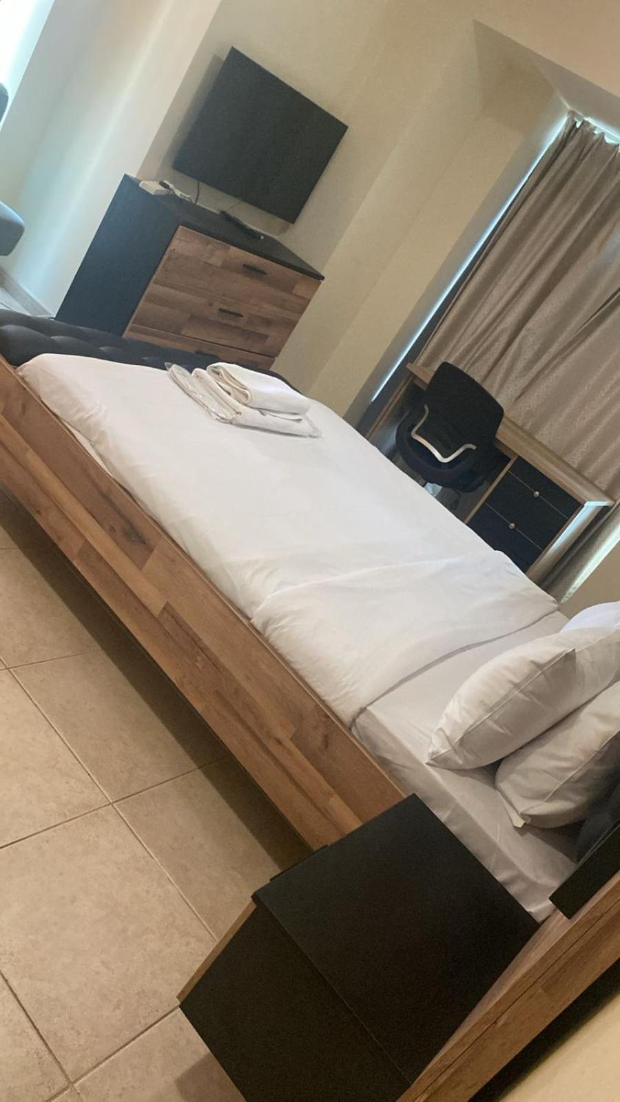 Ensuite In Coliving In Marina Dubái