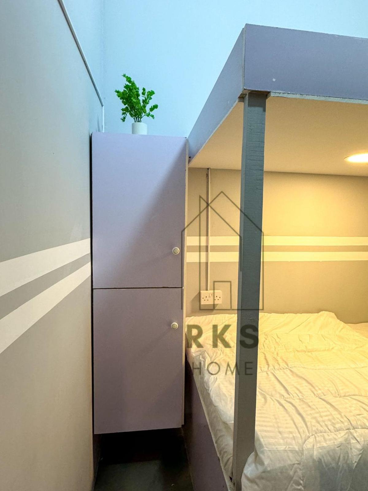 With Private Near Downtown Business Bay Habitación en casa particular *