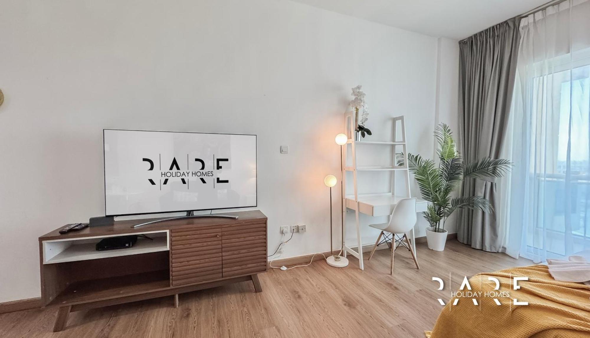 Rare Homes - View - The Vista Tower A - Production - R1503 Apartment *