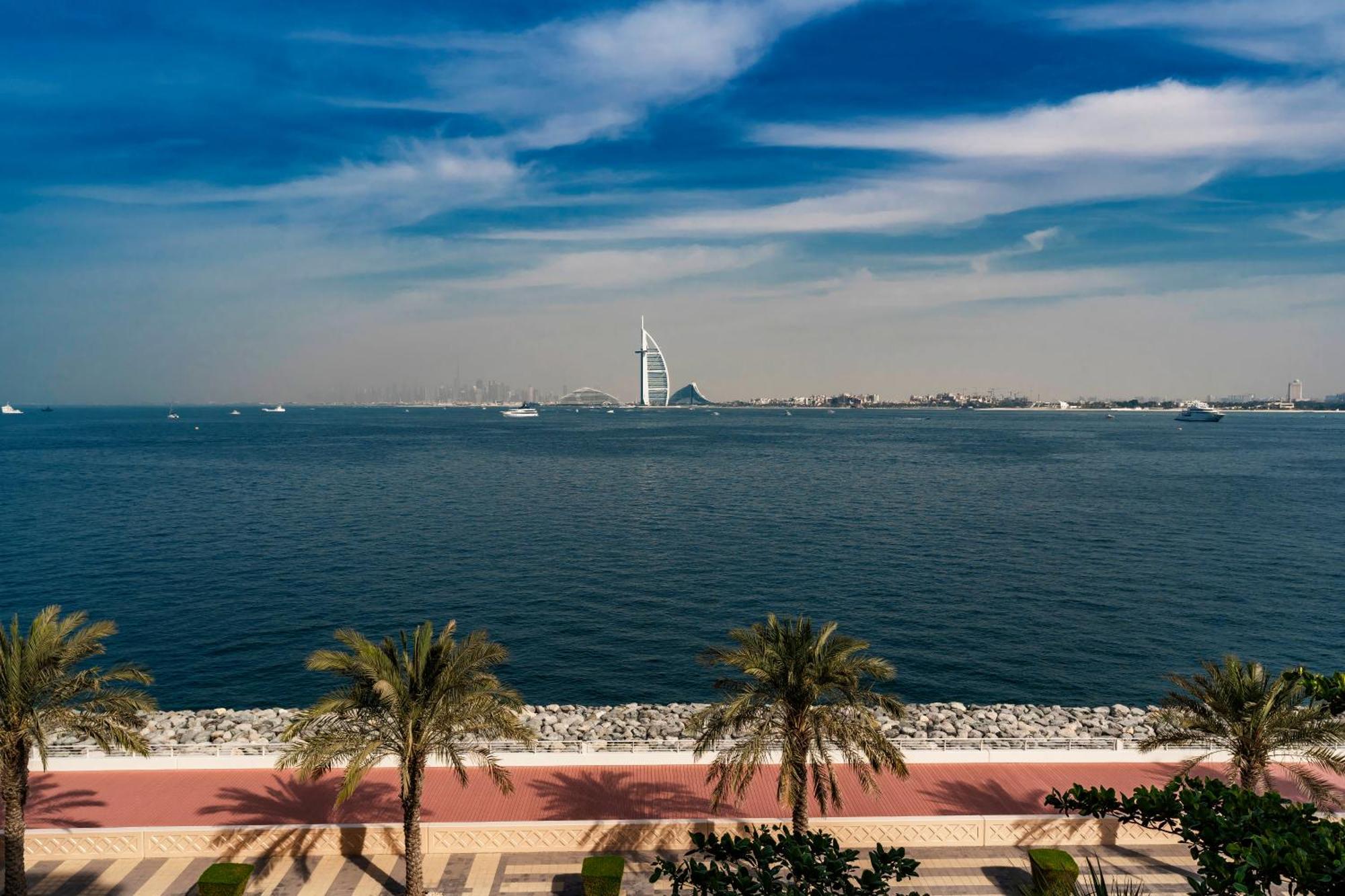 Apartment Cozy, Full Sea View, Private Beach, In 5 Stars At The Palm Dubai