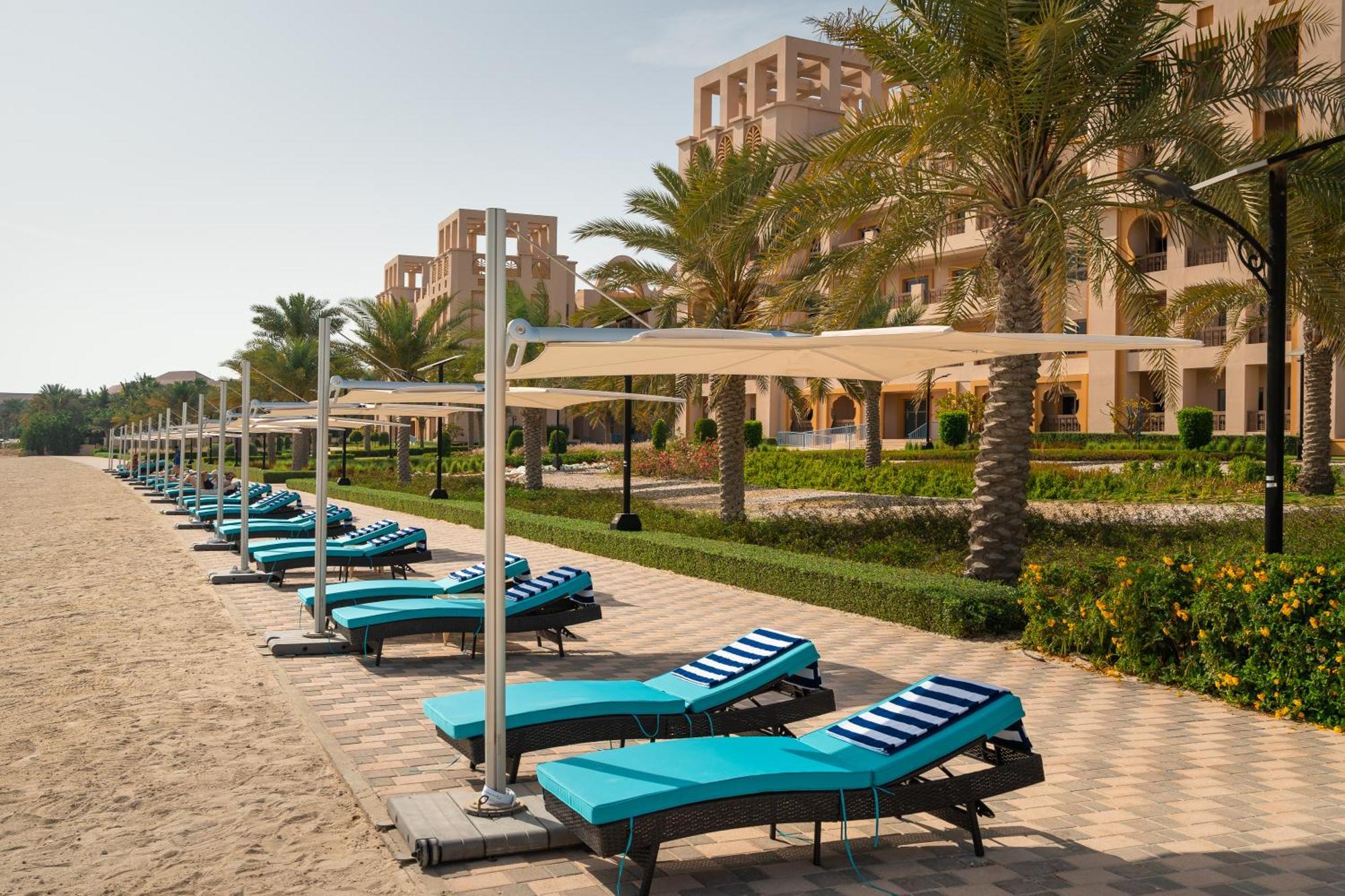 Lägenhet Amazing Beachfront Apartments Near Atlantis Waterpark By Simply Comfort