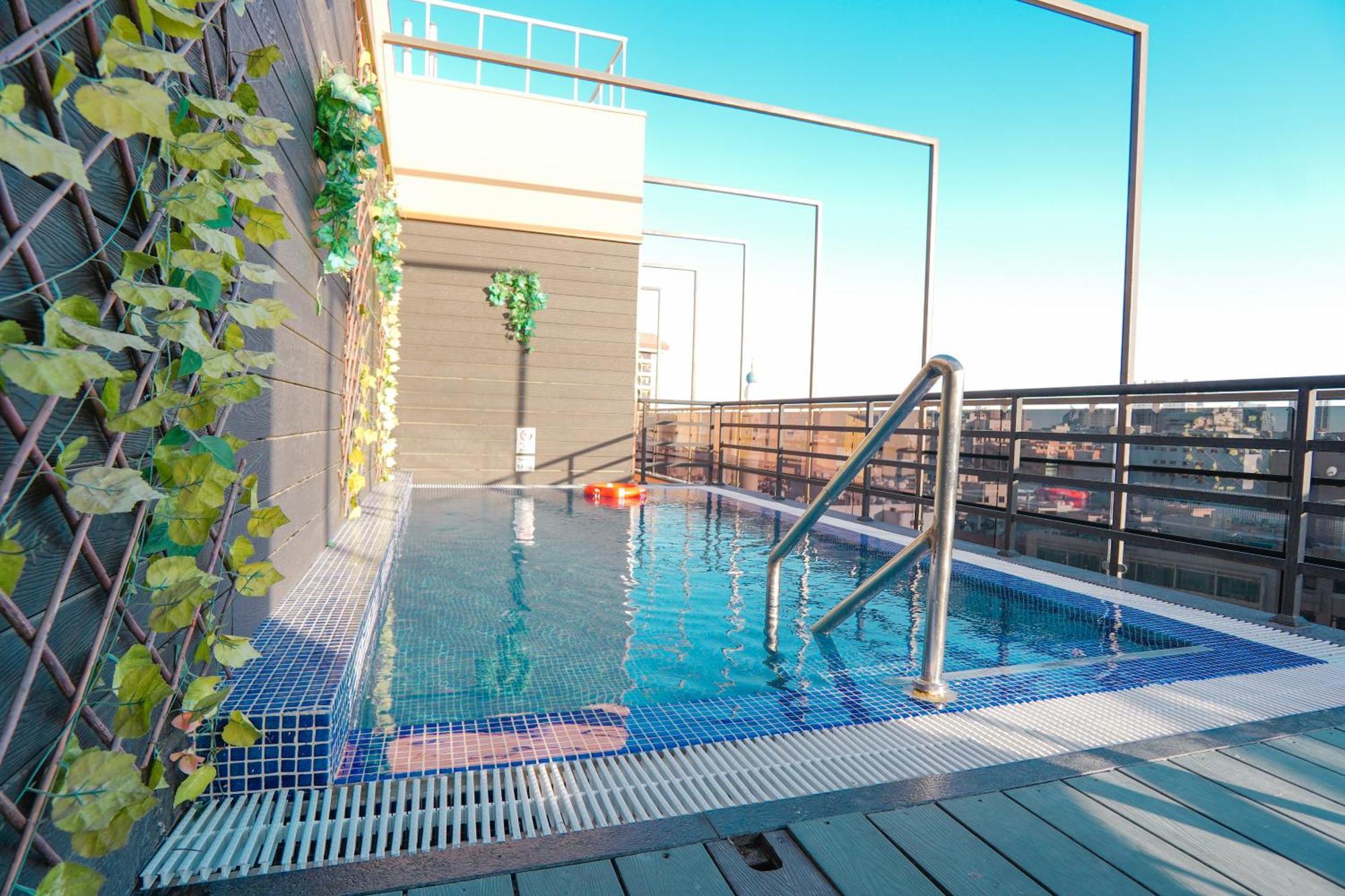 Hotell Concorde Creek View Bur