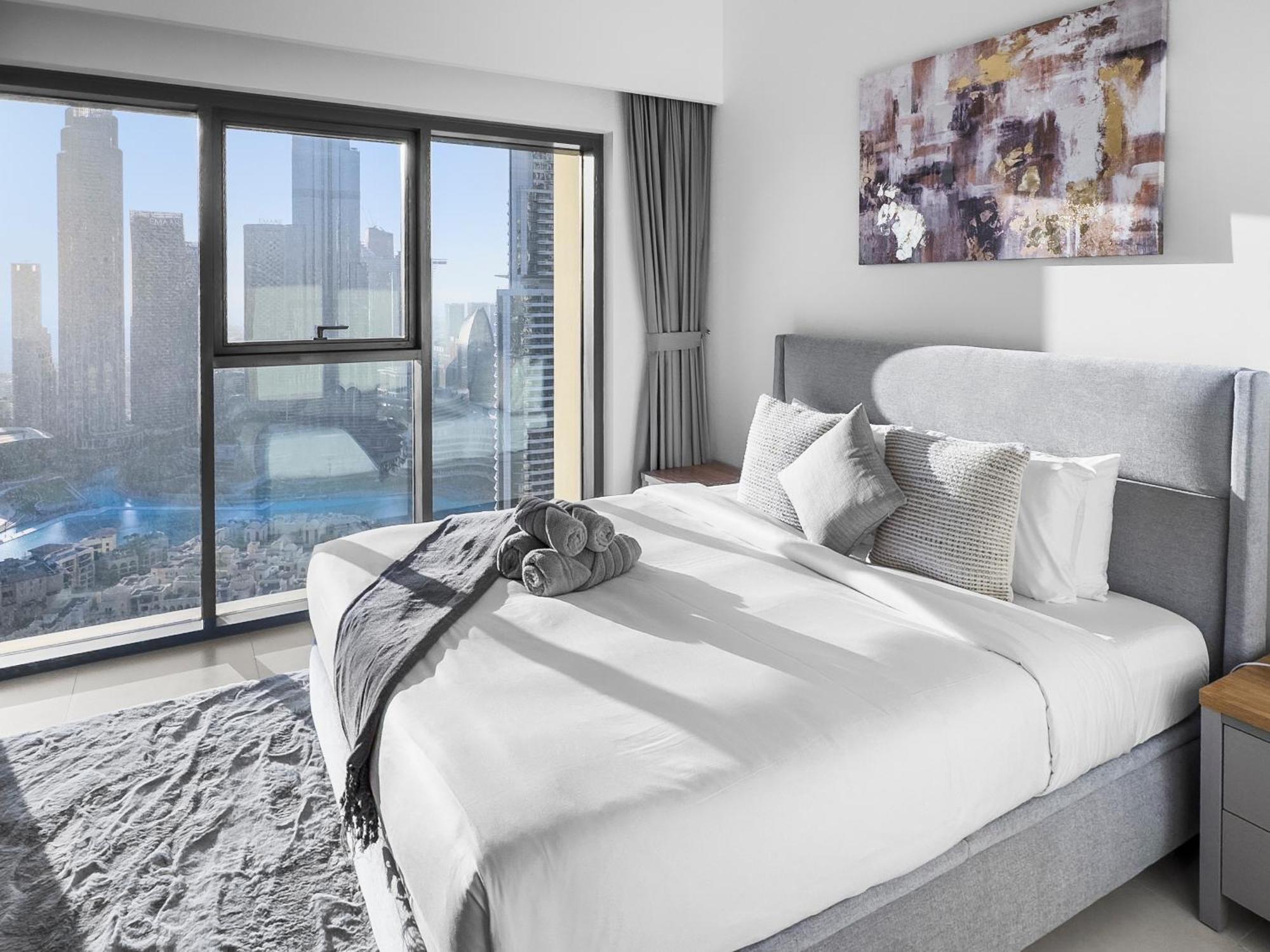 View In And Burj Khalifa View - 2 Bedroom - 3 Beds Apartemen Dubai