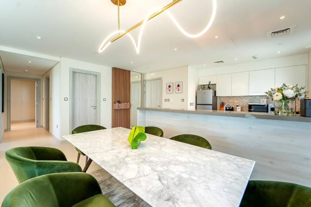New Exceptional Lagoon View - 2 Stylish Bedrooms Apartamento *