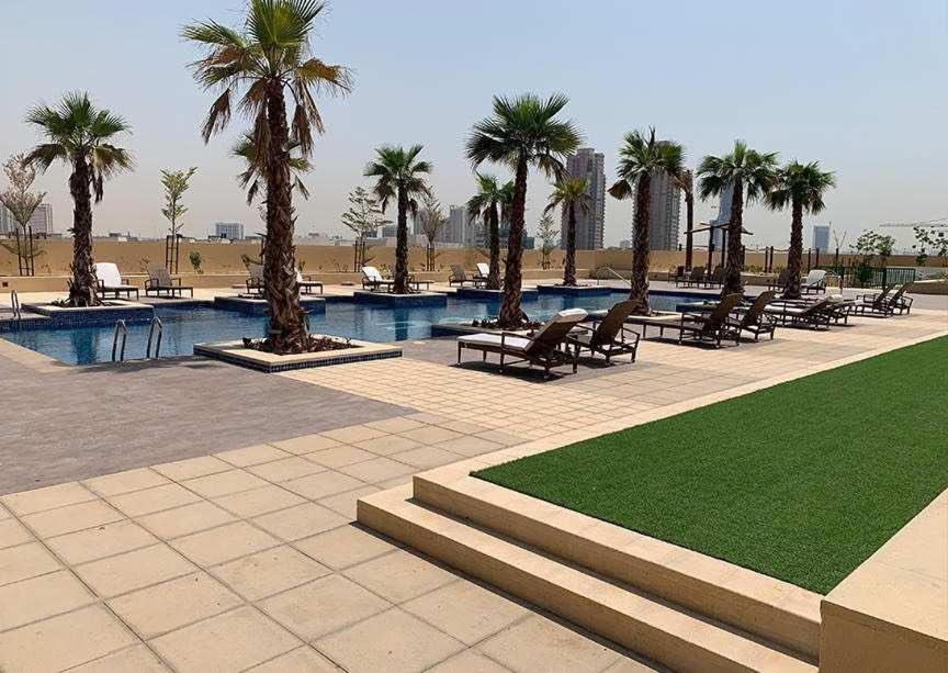 Spacious 1 Bed With Pool & View Apartamento Dubai