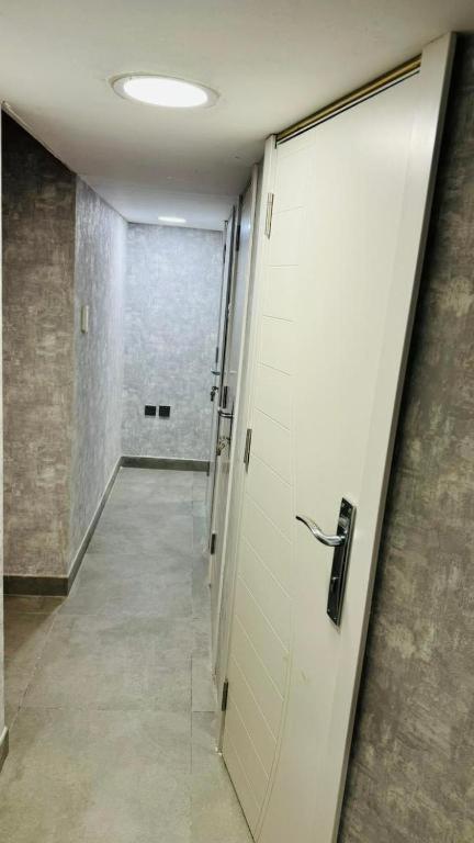 Premium In Oval Tower Business Bay Dubái
