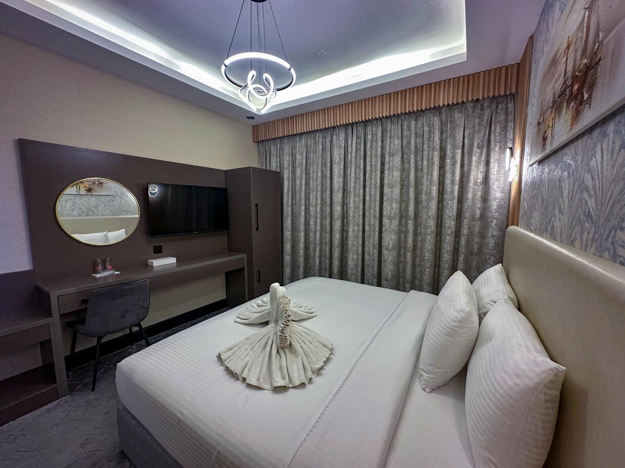 Hotell Gold Sky Avenue *