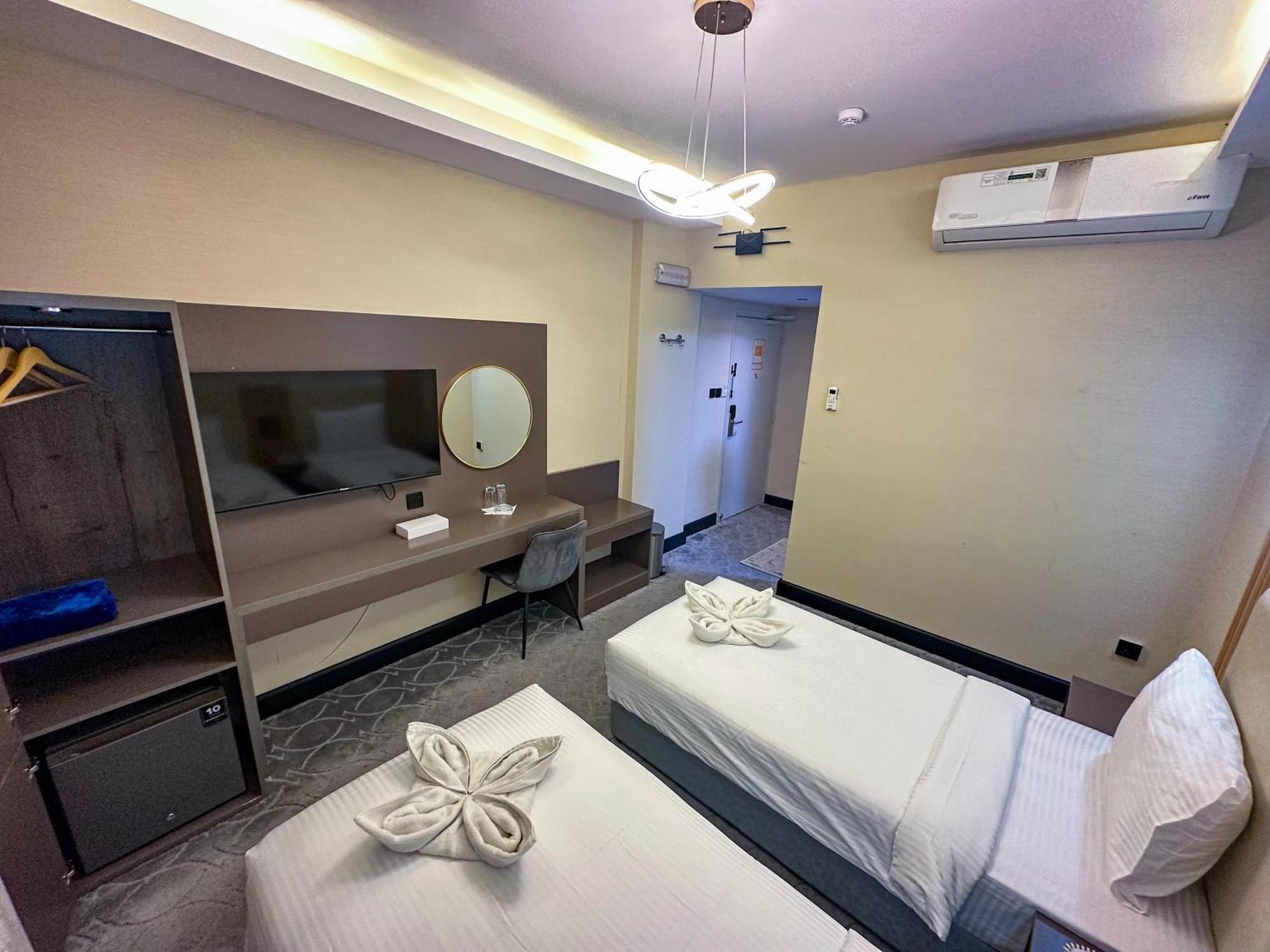 Hotell Gold Sky Avenue *
