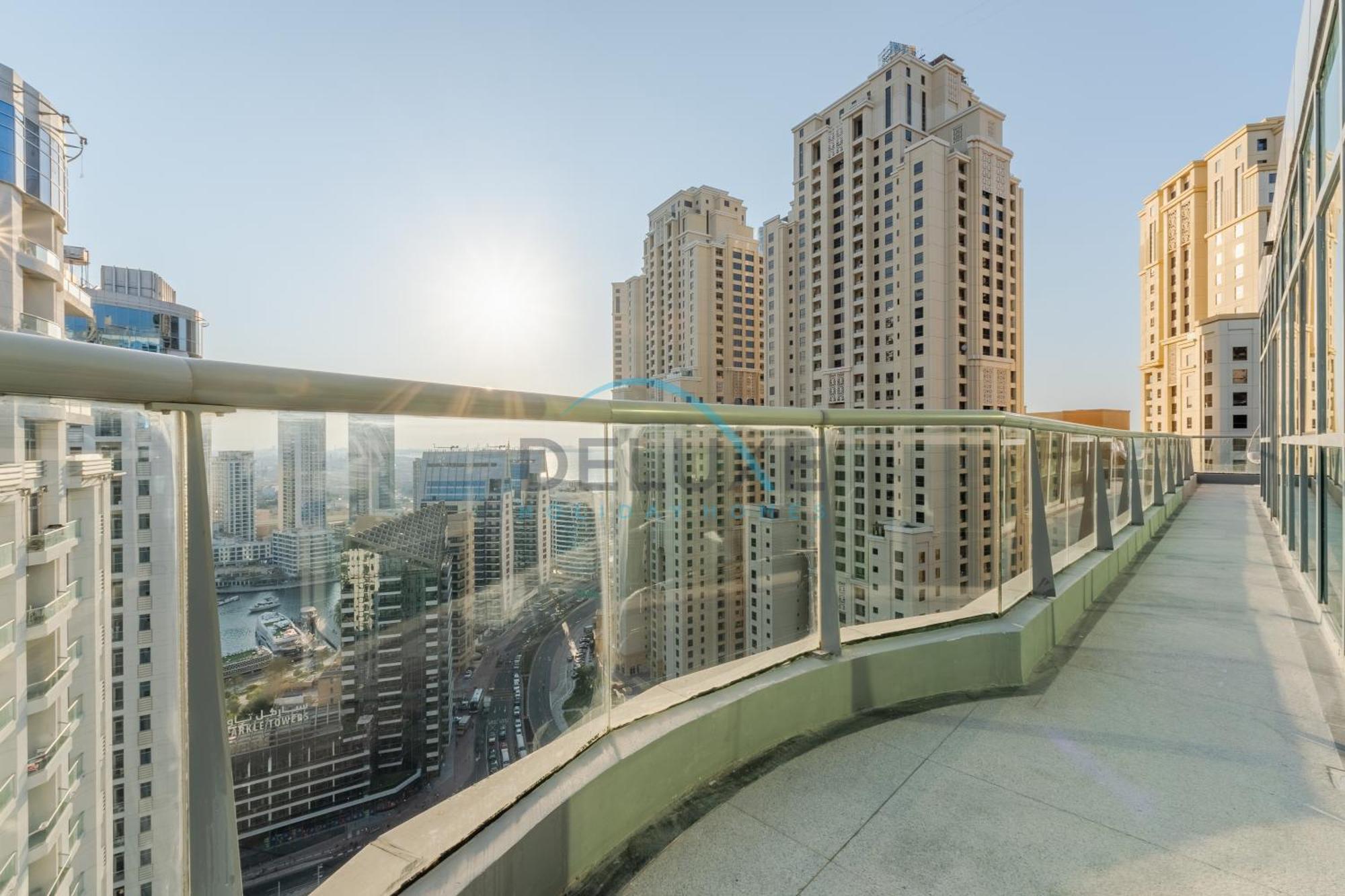 Contemporary 2br With Own Outdoor Jacuzzi In The Point, Marina By Deluxe Homes Appartement