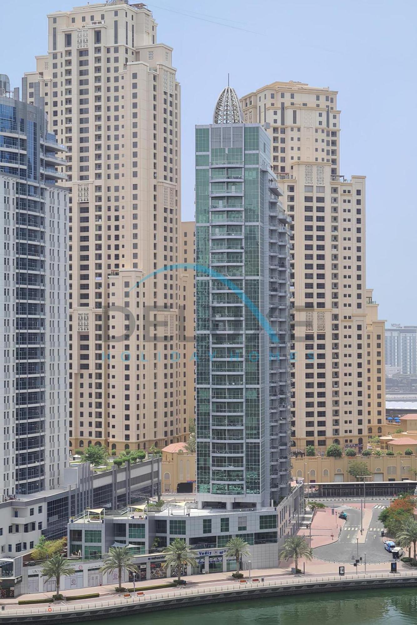 Contemporary 2br With Own Outdoor Jacuzzi In The Point, Marina By Deluxe Homes Appartement Dubai