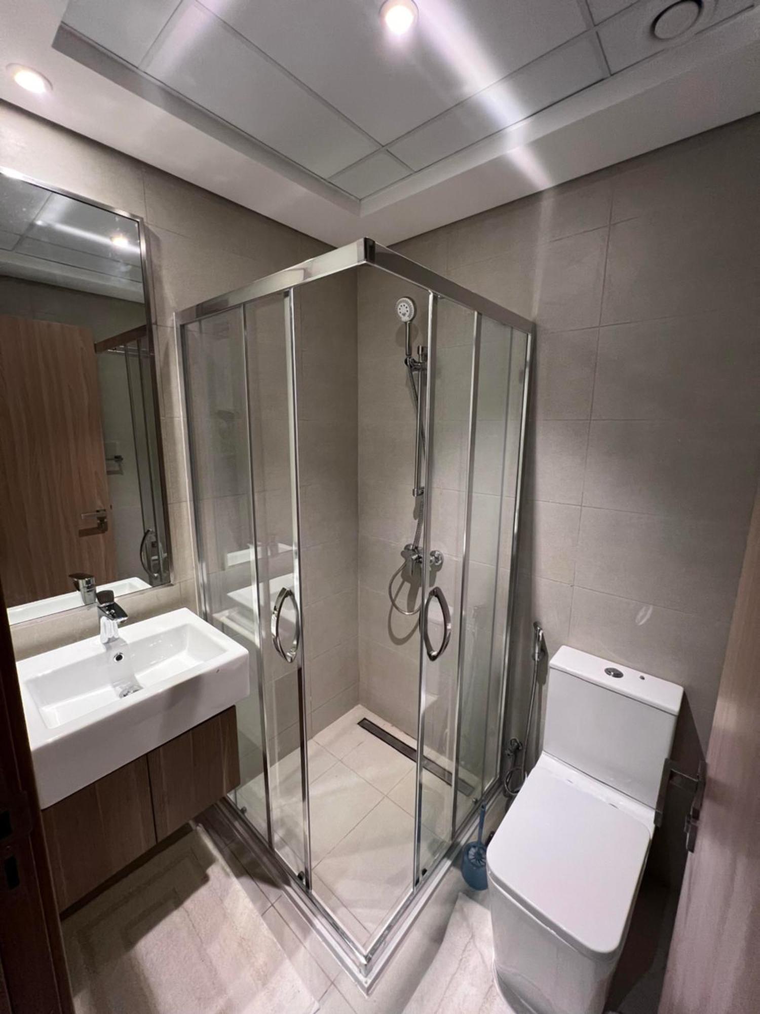 Spacious Comfortable For Your Family Or Group Apartment *